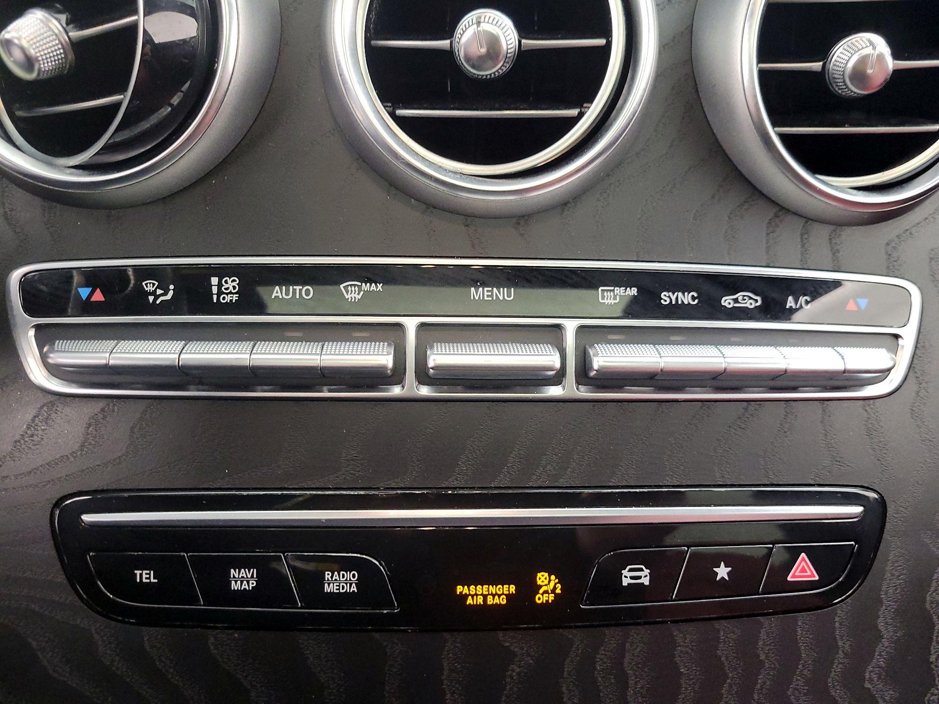 Thumbnail: 2022 Mercedes-Benz GLC - 16