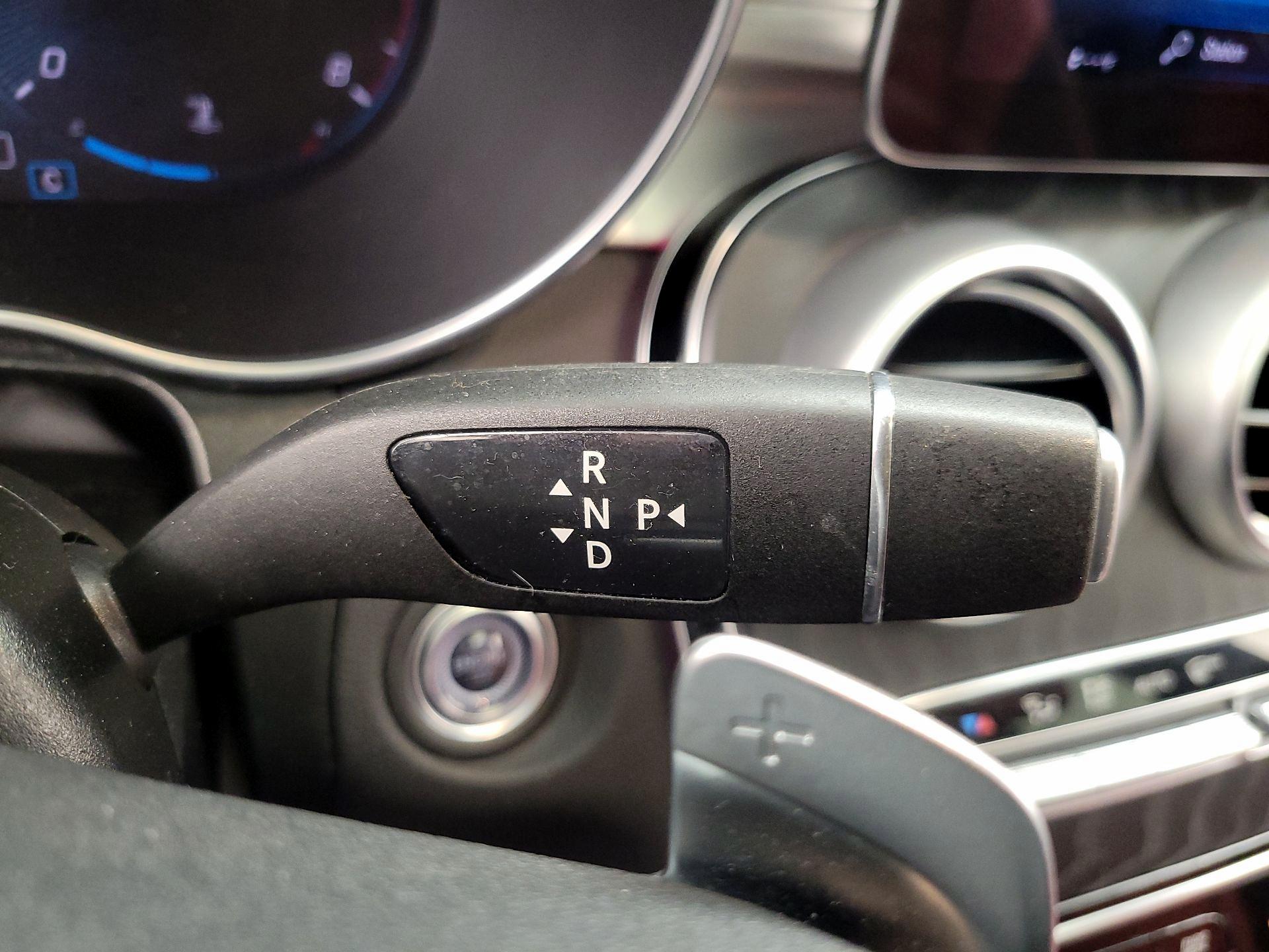 Thumbnail: 2022 Mercedes-Benz GLC - 17