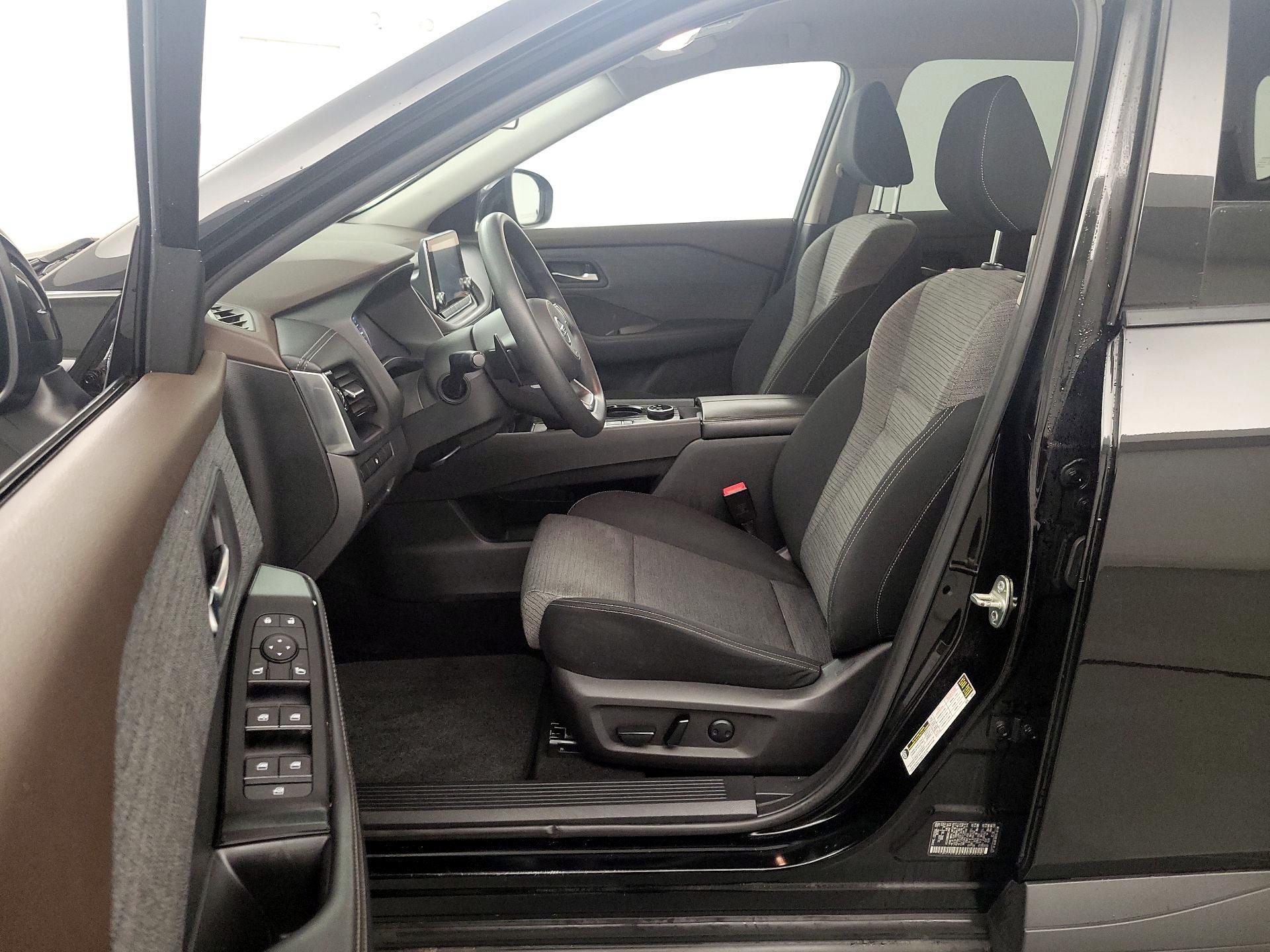 Thumbnail: 2021 Nissan Rogue - 11