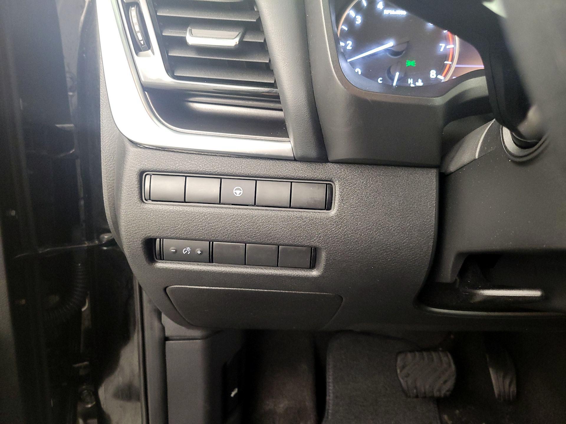 Thumbnail: 2021 Nissan Rogue - 13