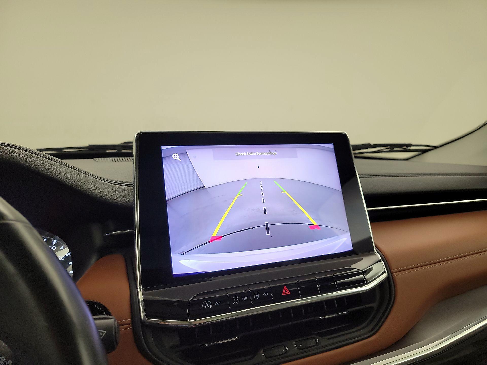 Thumbnail: 2022 Jeep Compass - 14