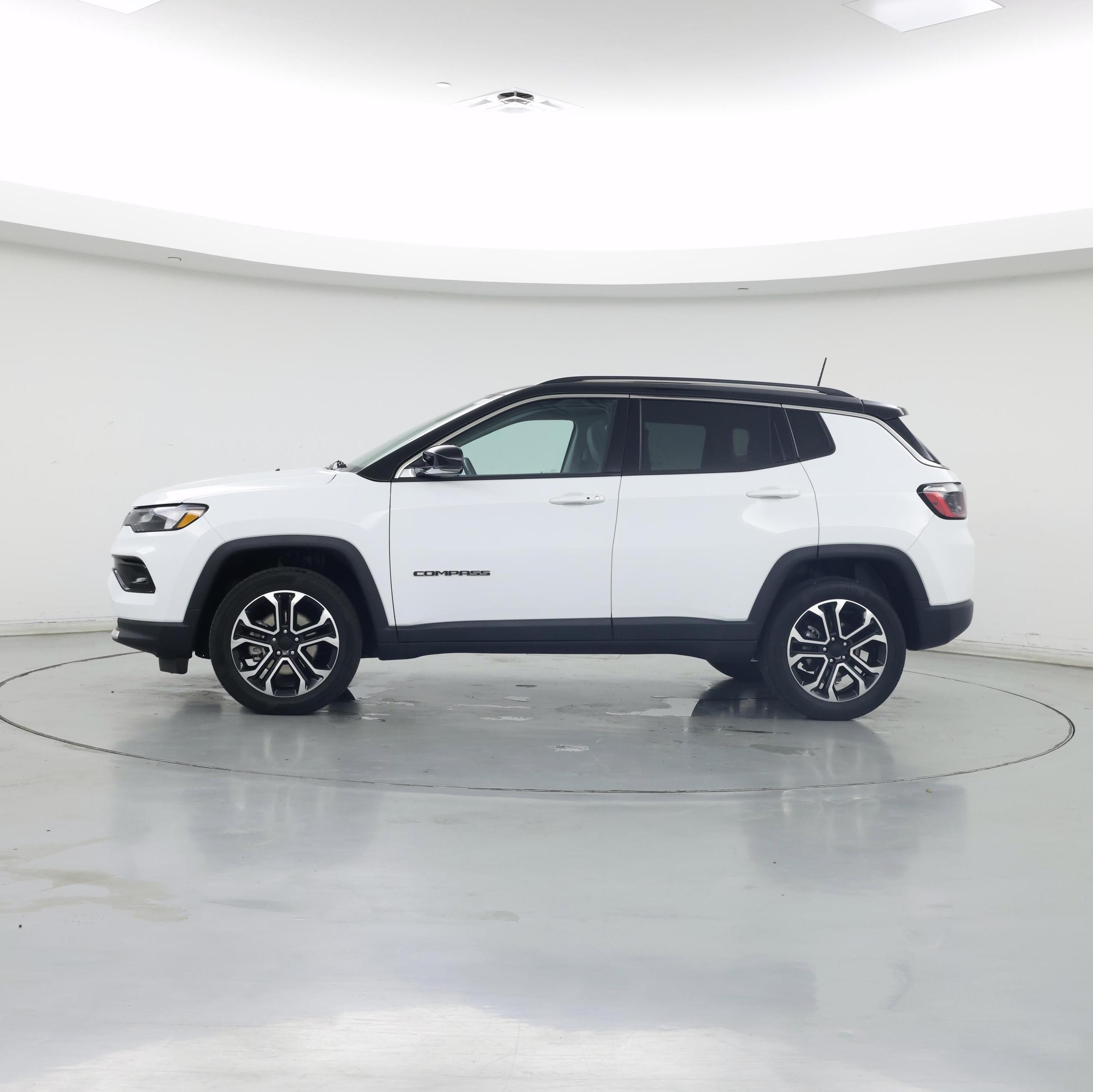 Thumbnail: 2022 Jeep Compass - 3