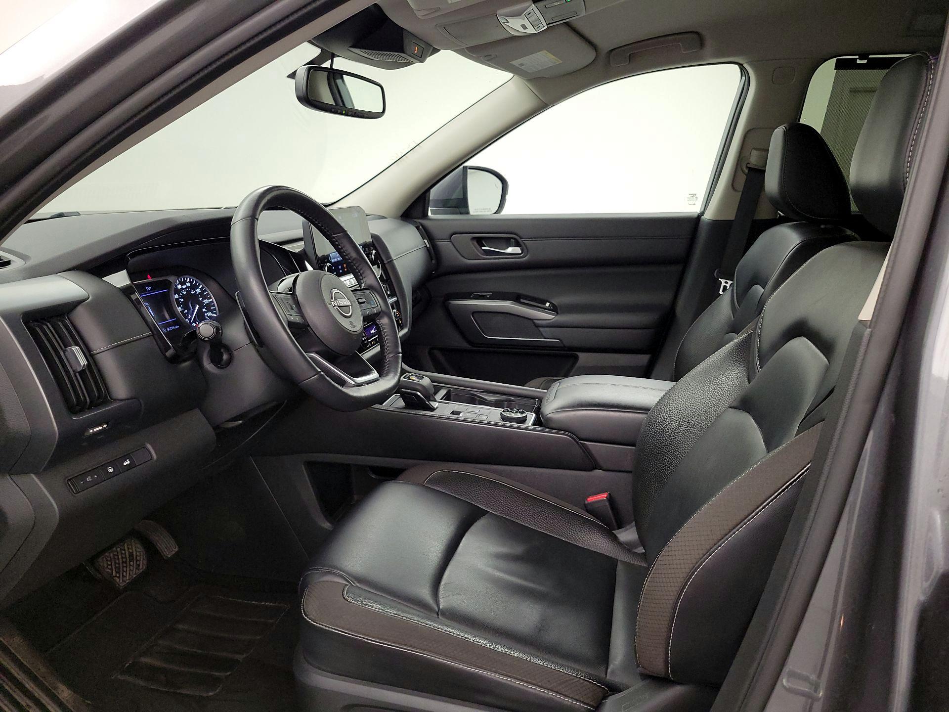 Thumbnail: 2022 Nissan Pathfinder - 11