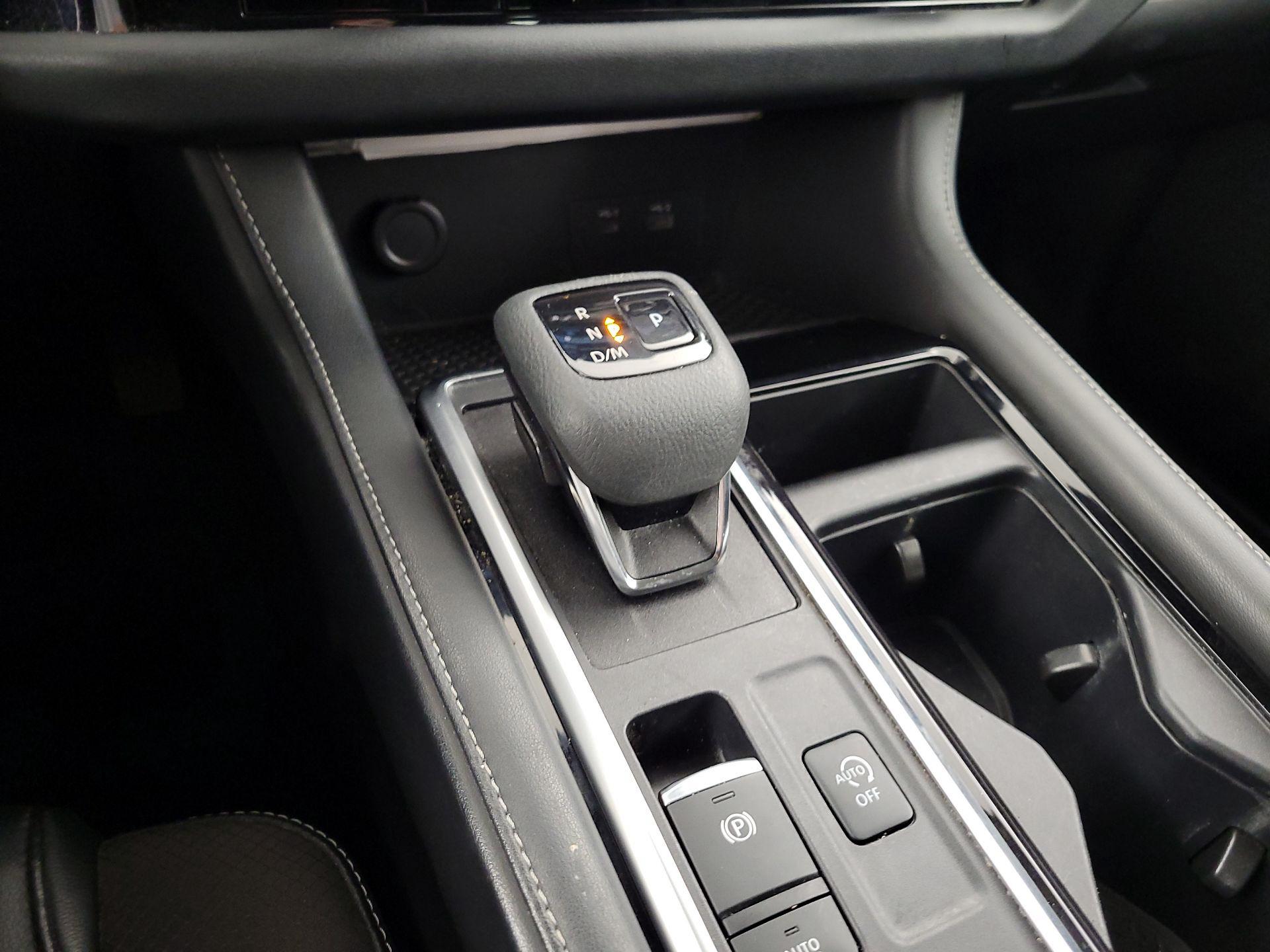 Thumbnail: 2022 Nissan Pathfinder - 17