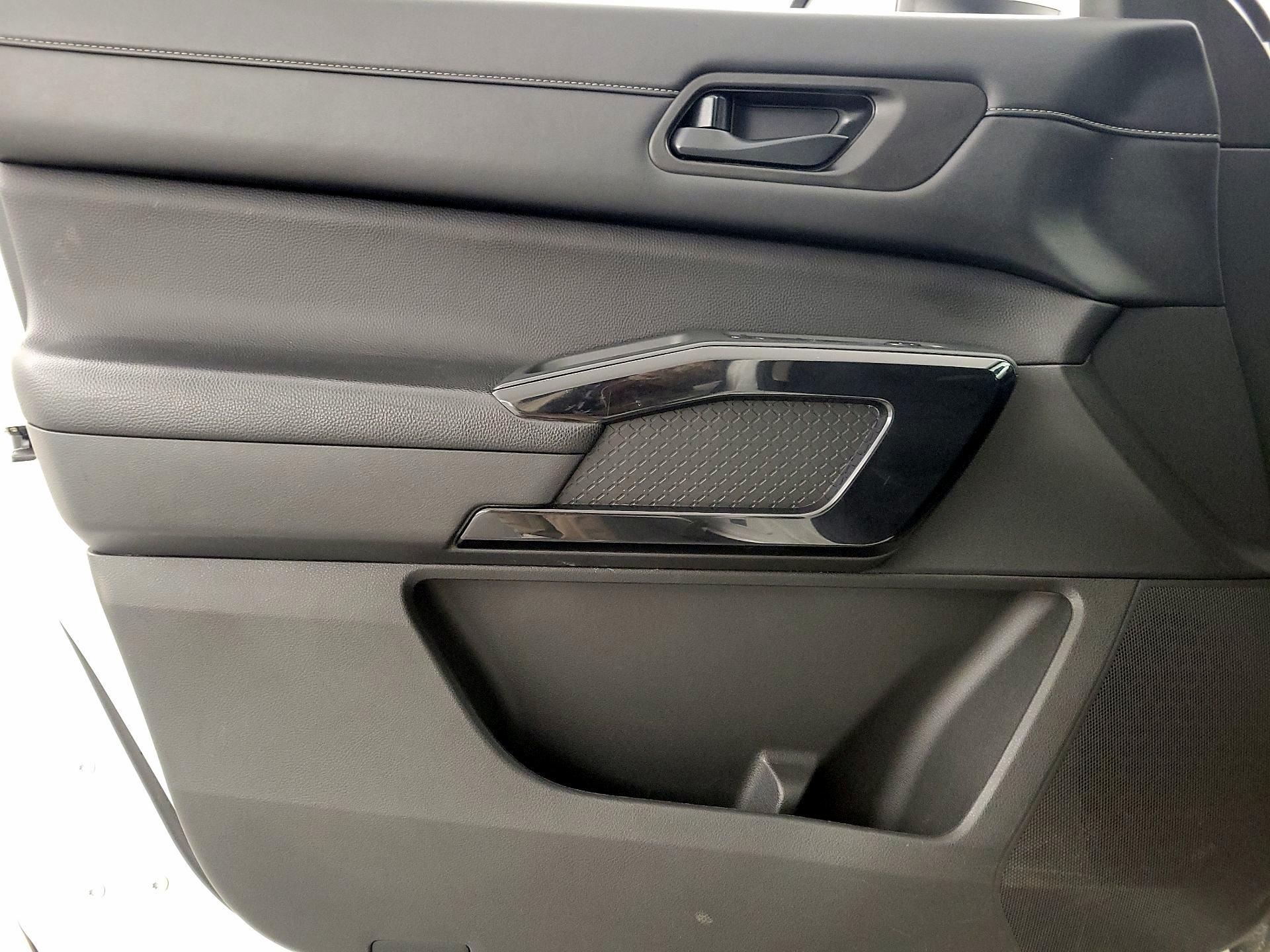 Thumbnail: 2023 Nissan Pathfinder - 12