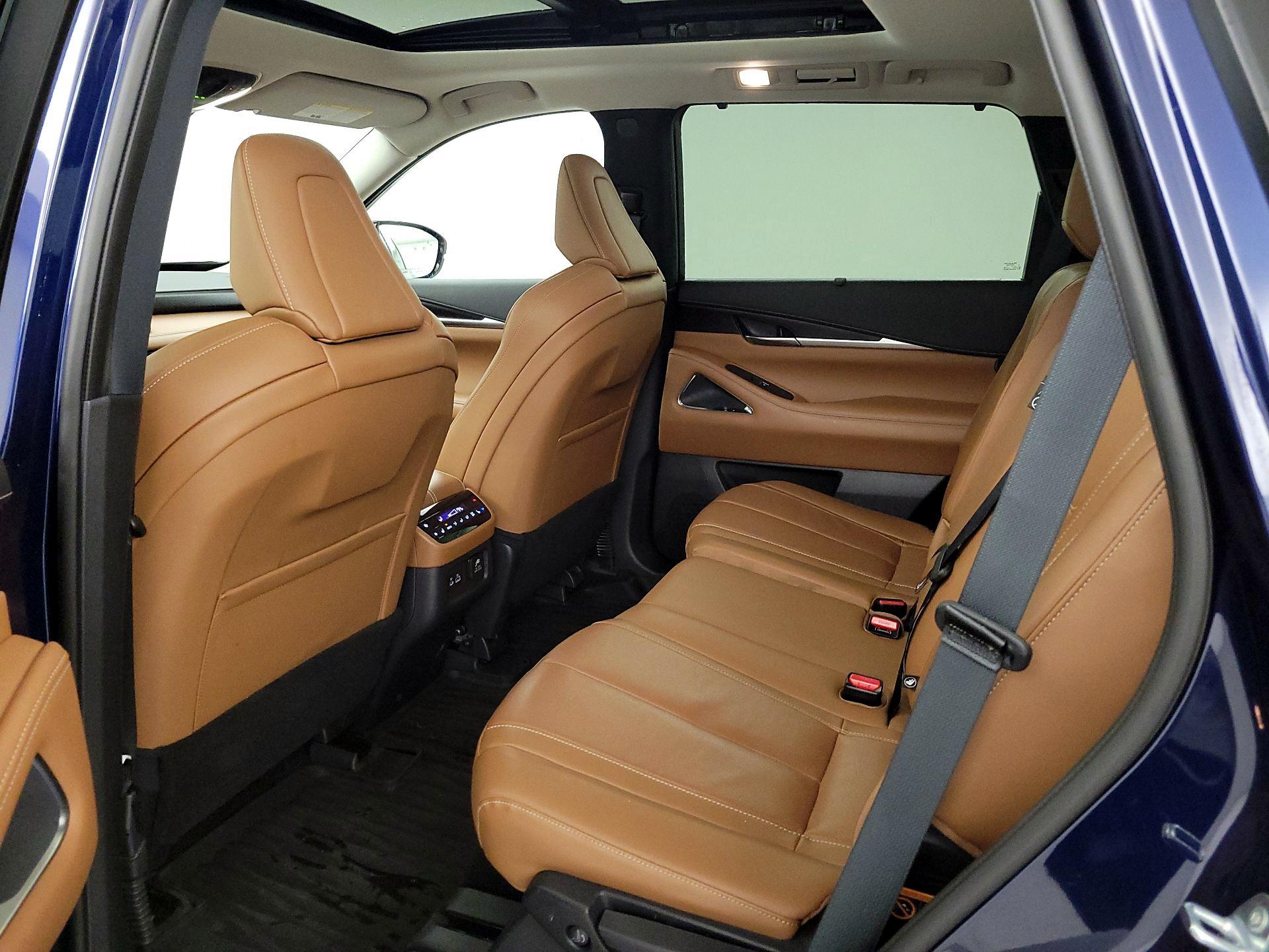 Thumbnail: 2023 INFINITI QX60 - 20