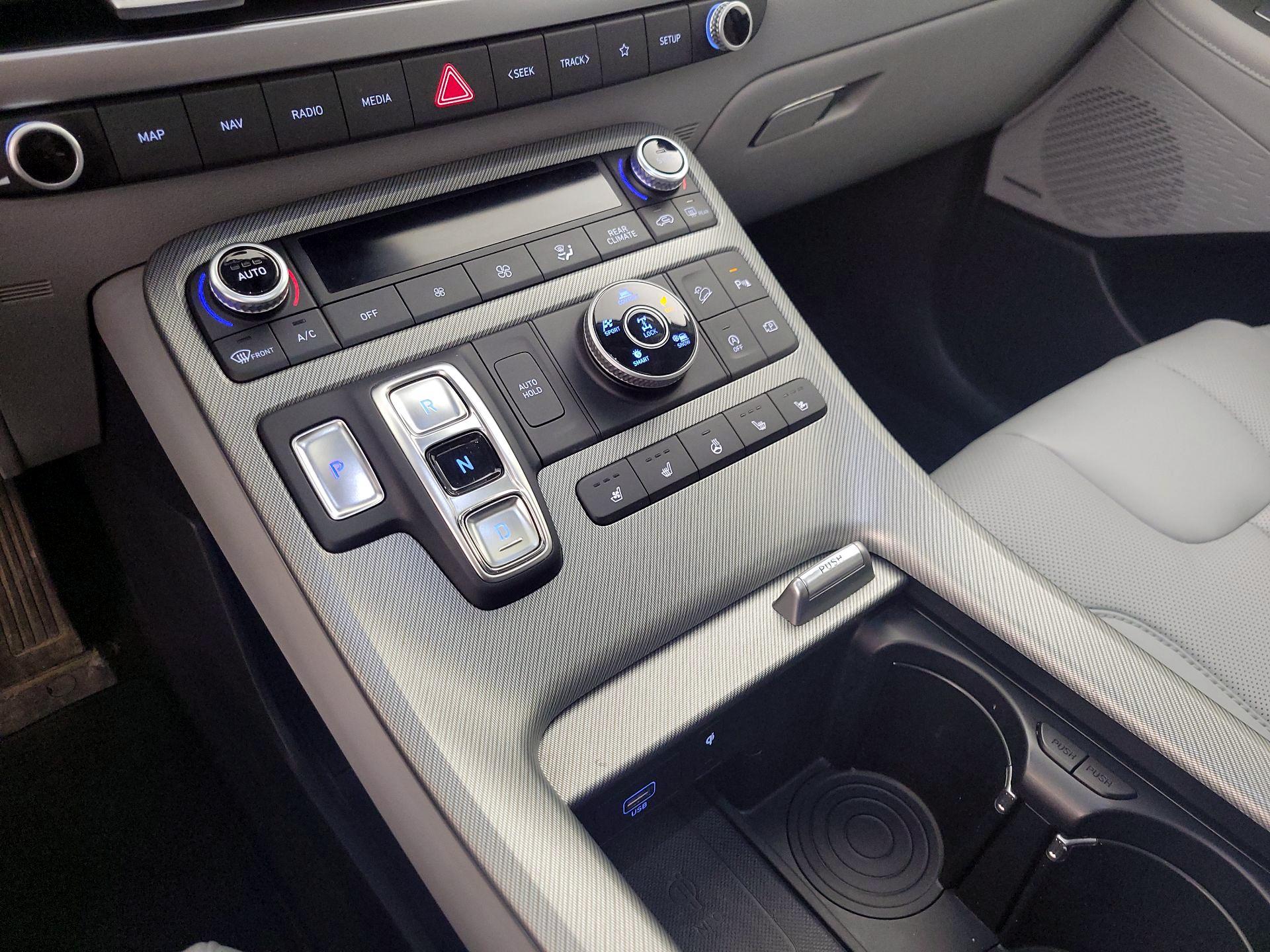 Thumbnail: 2023 Hyundai Palisade - 18