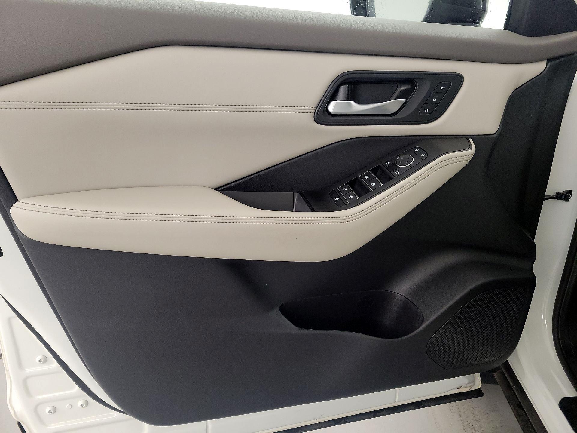 Thumbnail: 2023 Nissan Rogue - 12