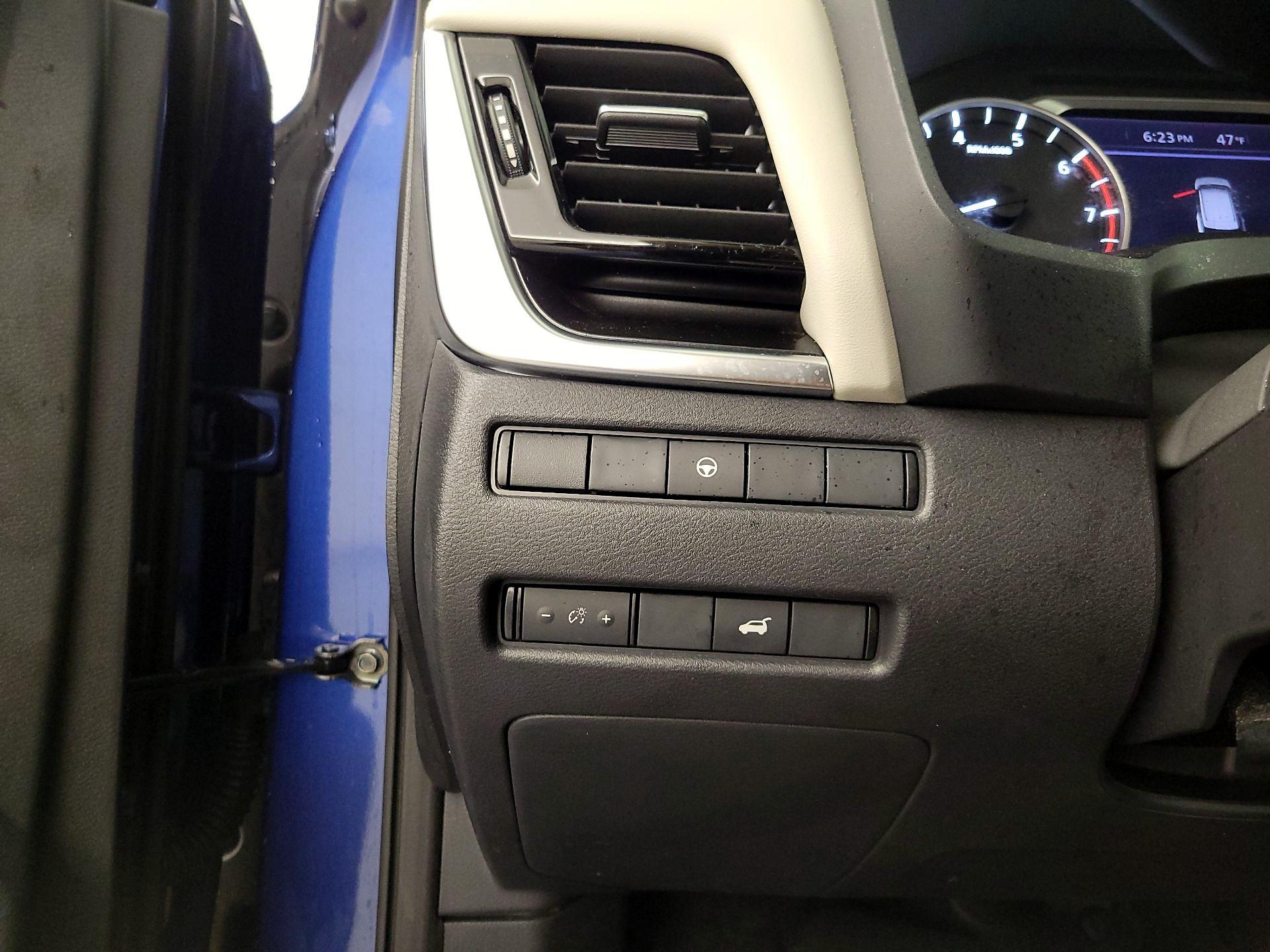 Thumbnail: 2023 Nissan Rogue - 13