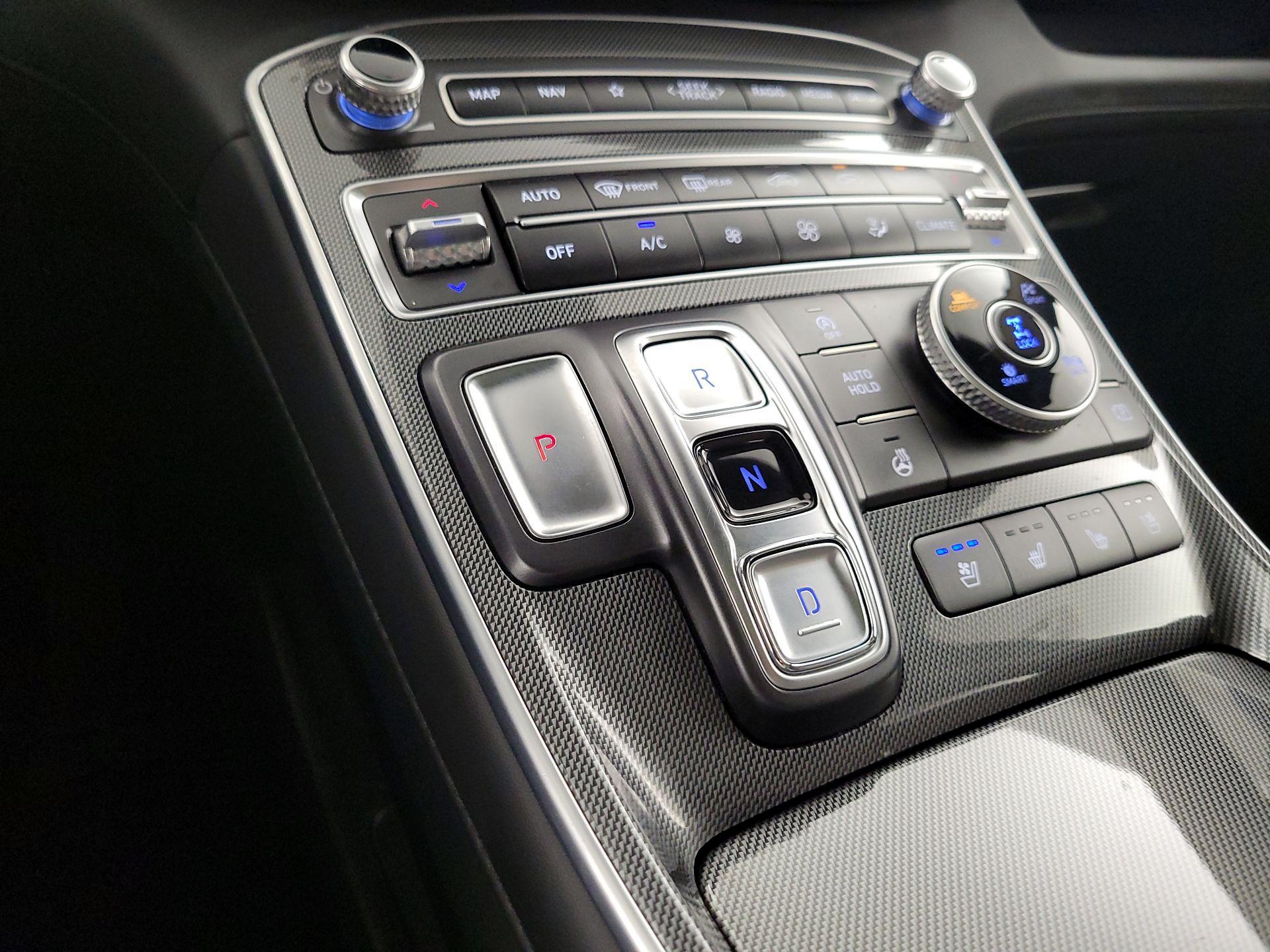 Thumbnail: 2023 Hyundai Santa Fe - 18