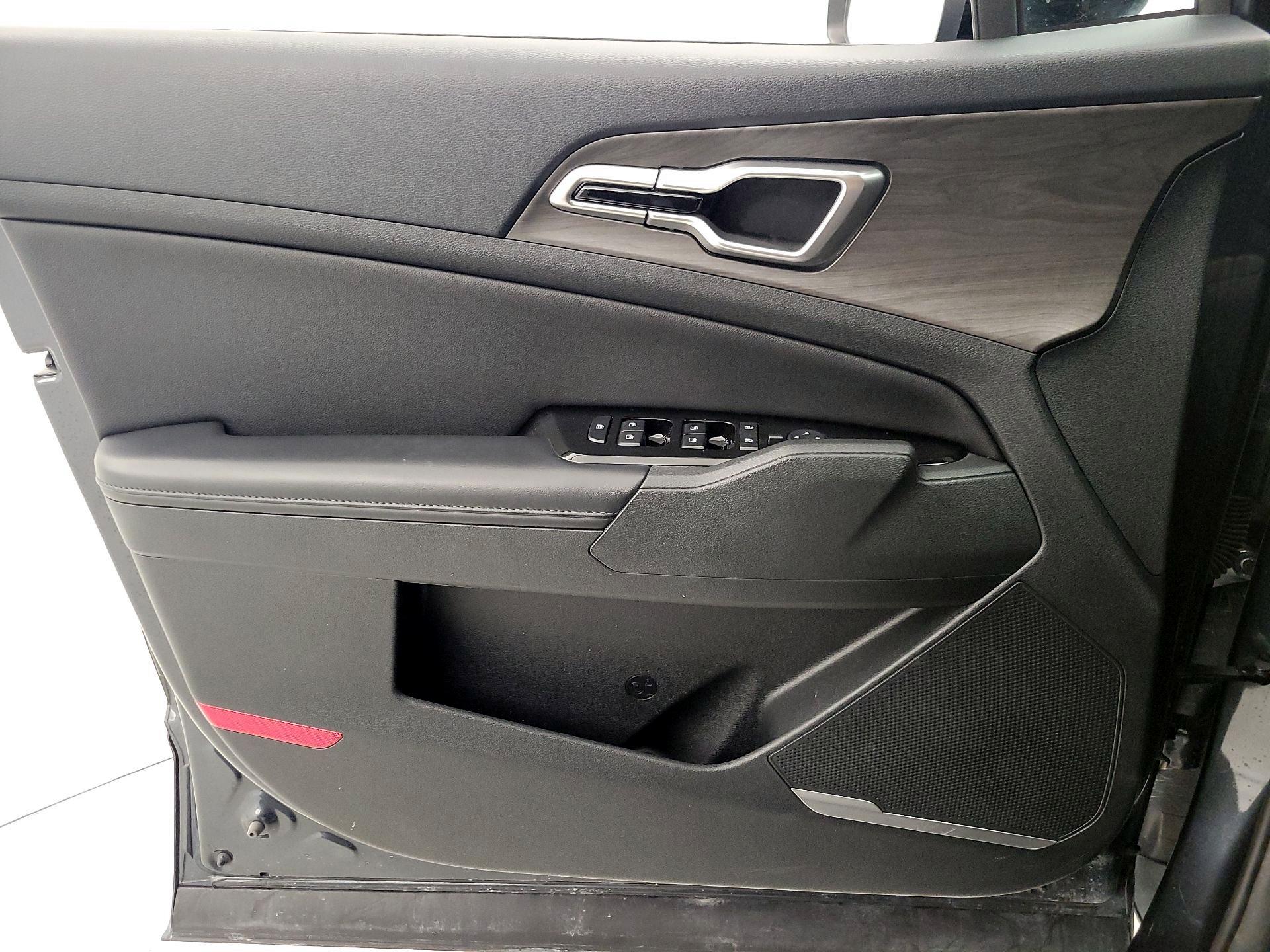 Thumbnail: 2023 Kia Sportage - 12