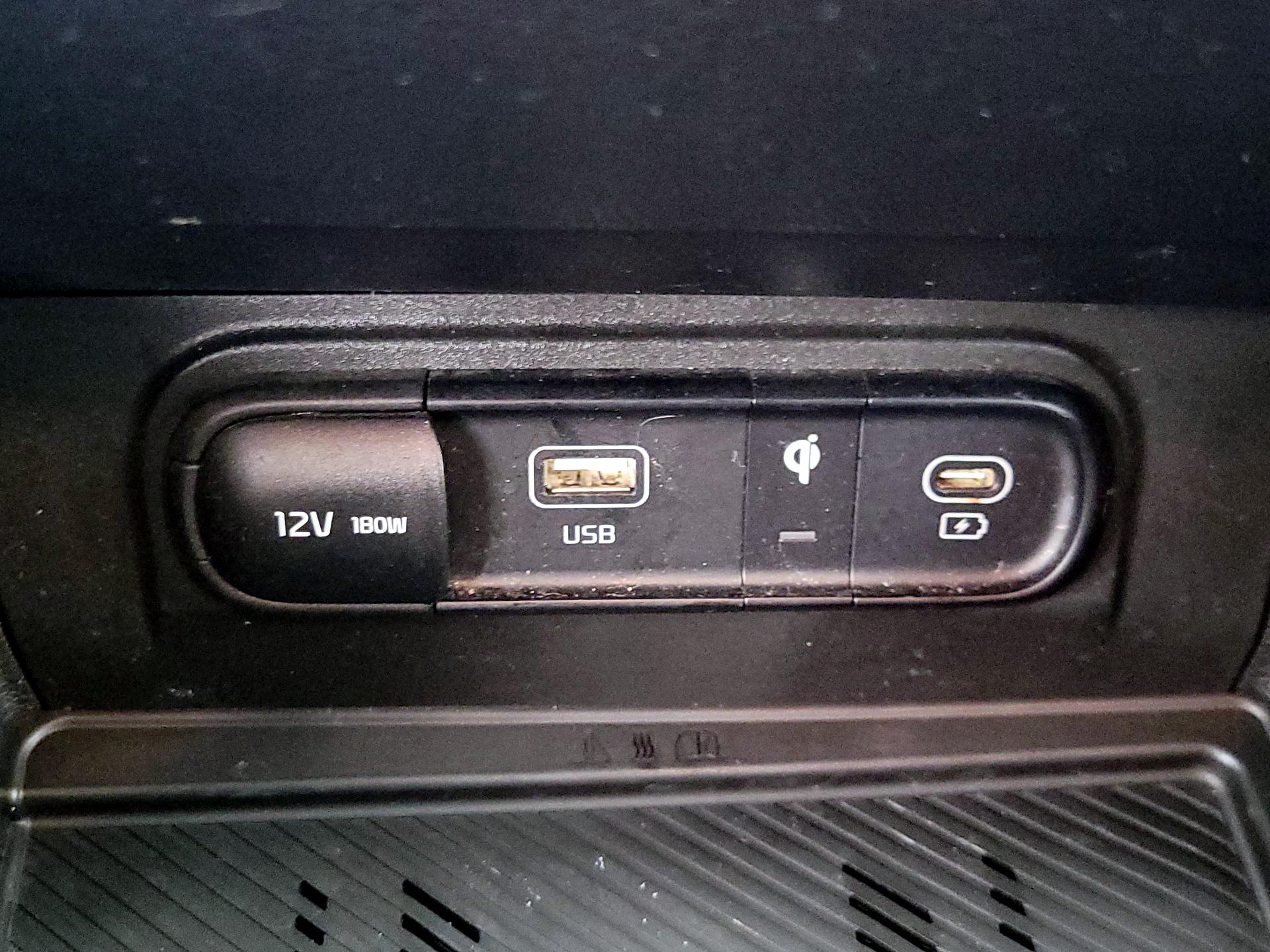 Thumbnail: 2023 Kia Sportage - 19