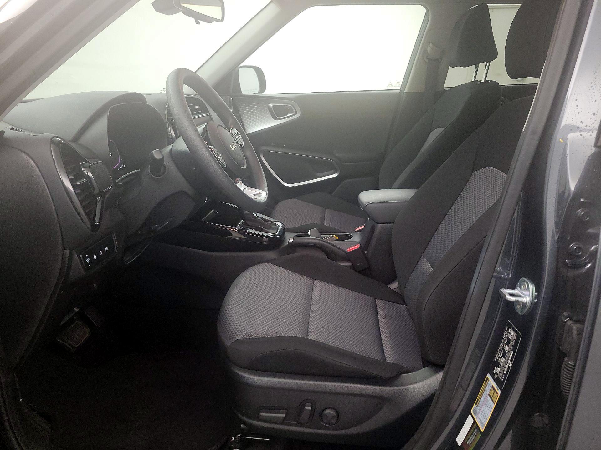 Thumbnail: 2023 Kia Soul - 11