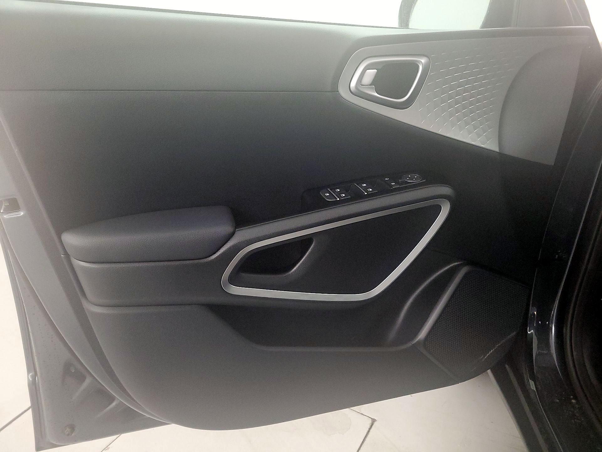 Thumbnail: 2023 Kia Soul - 12