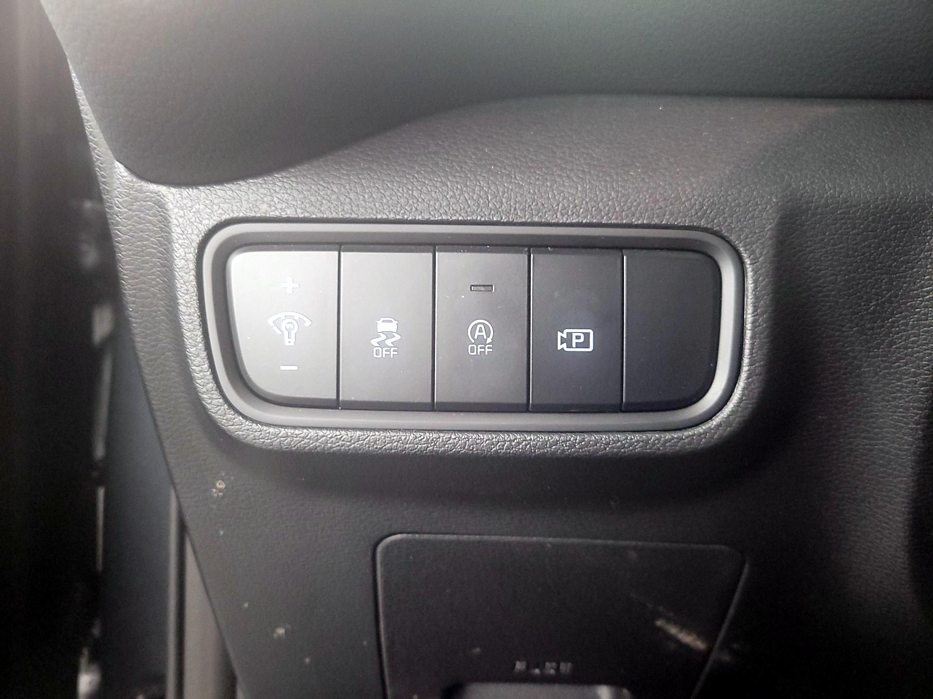 Thumbnail: 2023 Kia Soul - 13