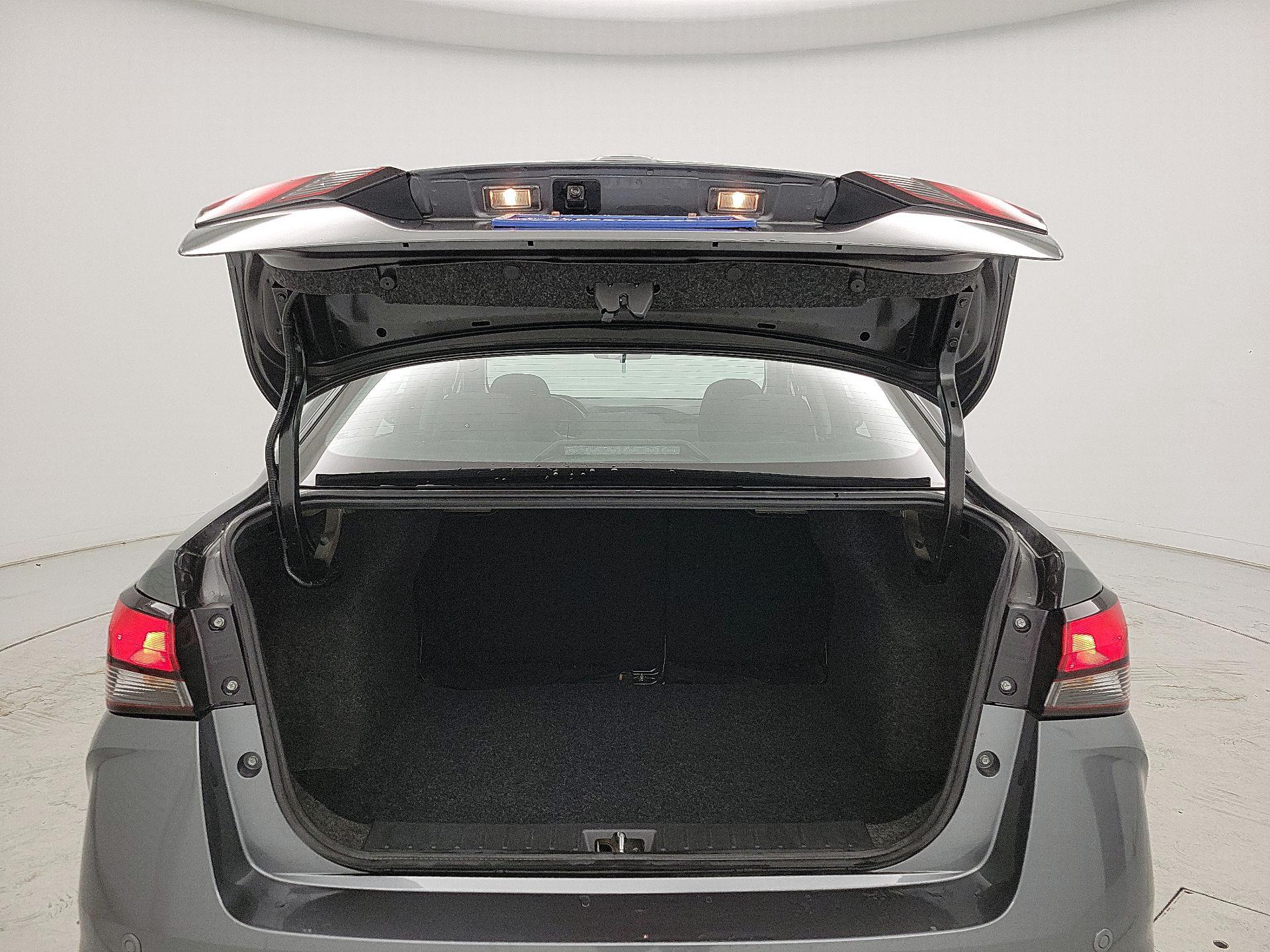 Thumbnail: 2021 Nissan Versa - 20