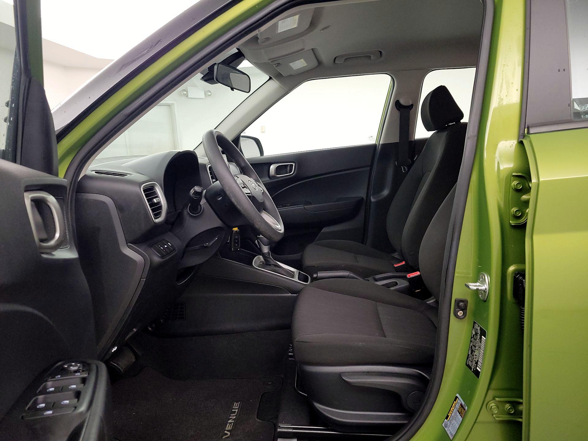 Thumbnail: 2022 Hyundai Venue - 11