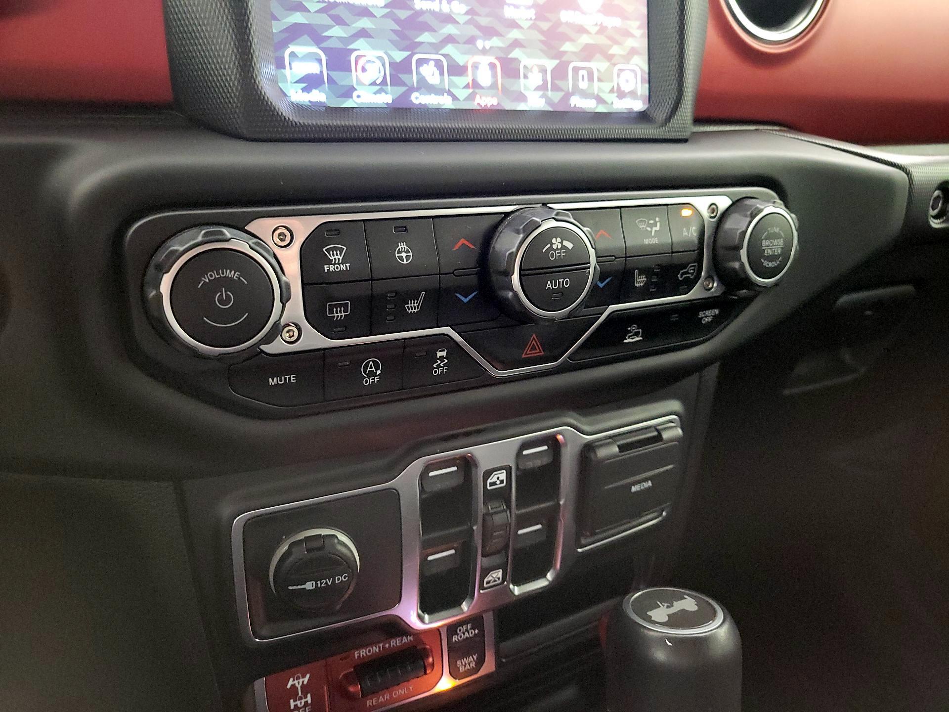 Thumbnail: 2021 Jeep Wrangler - 17