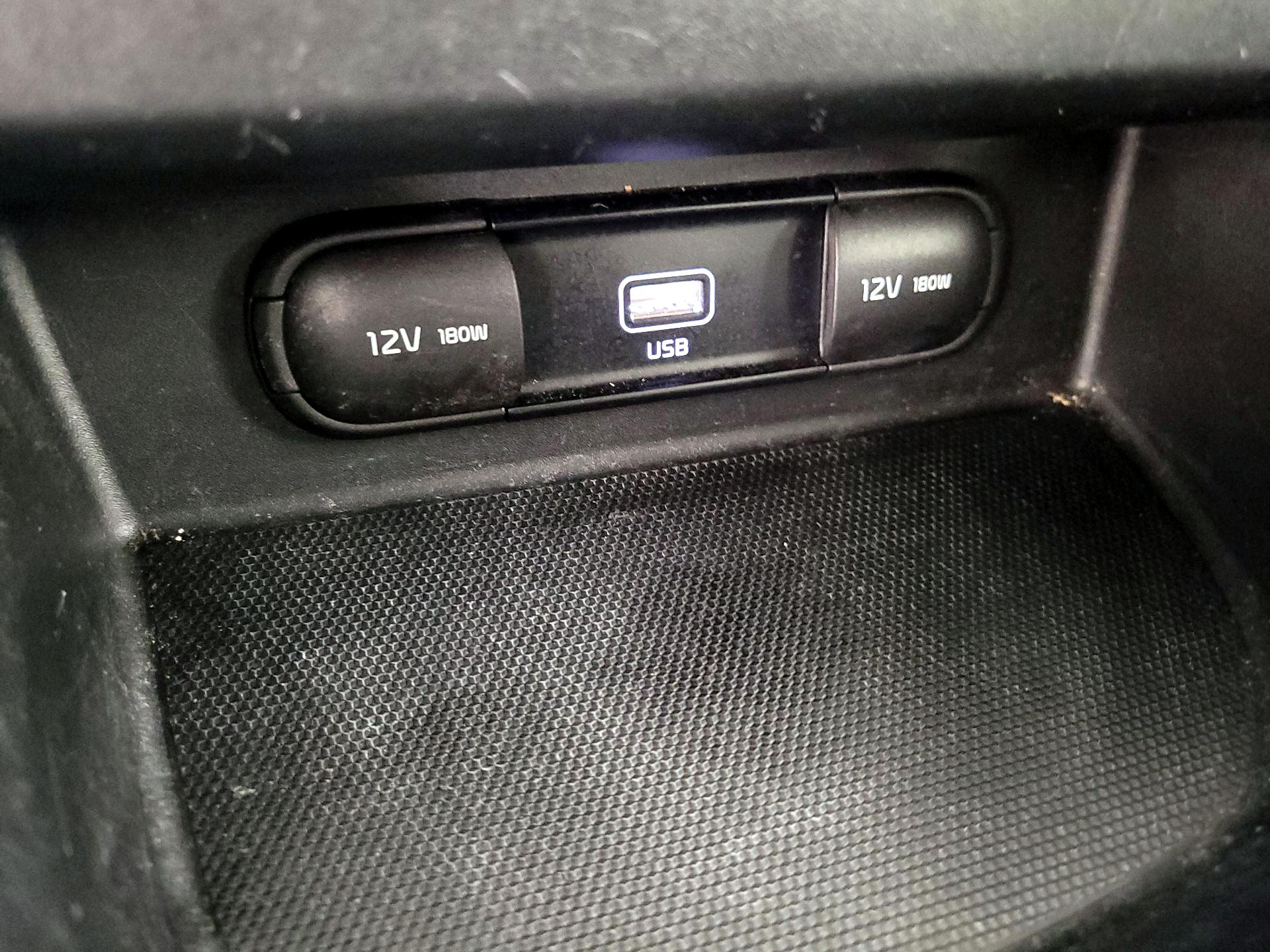 Thumbnail: 2023 Kia Seltos - 18