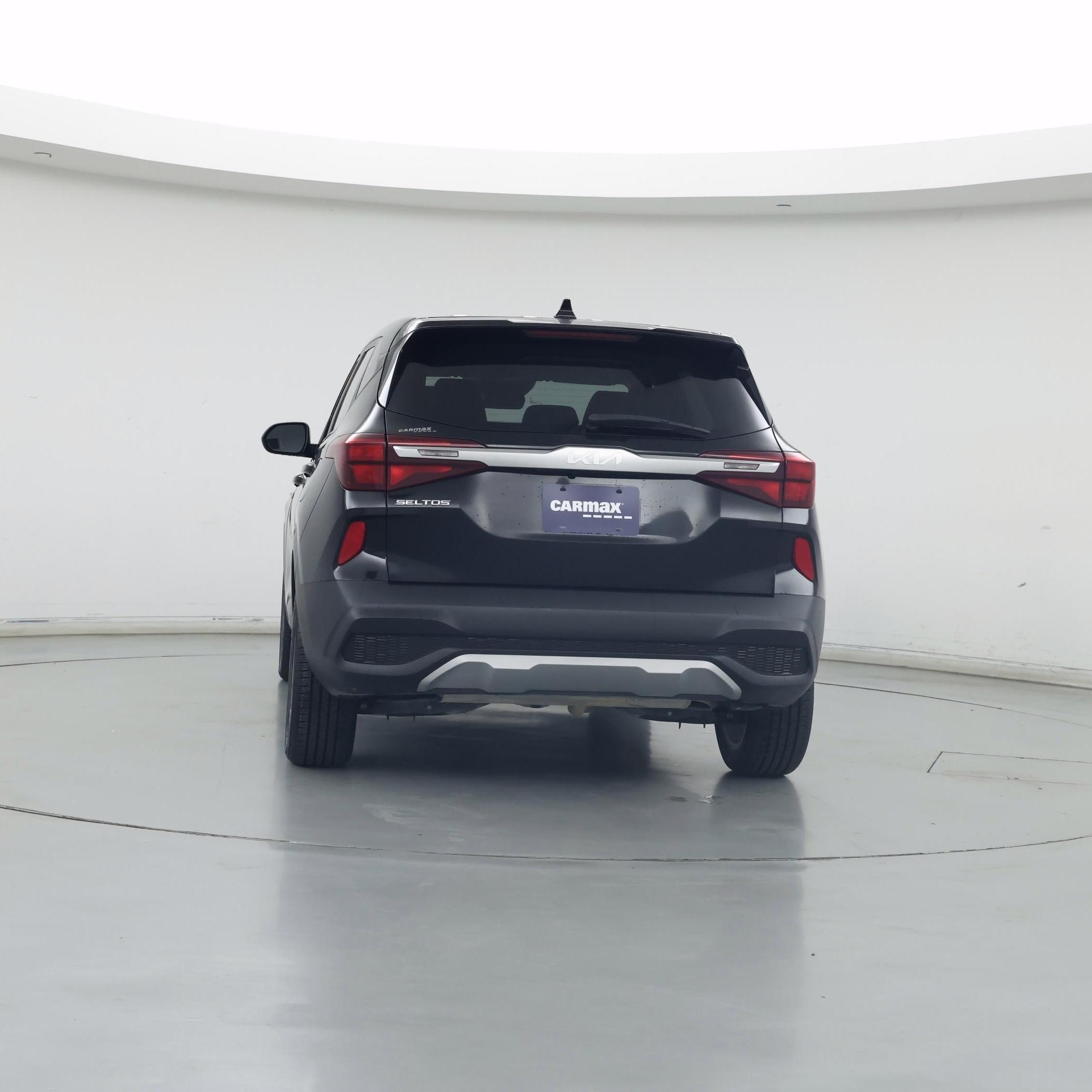 Thumbnail: 2023 Kia Seltos - 6