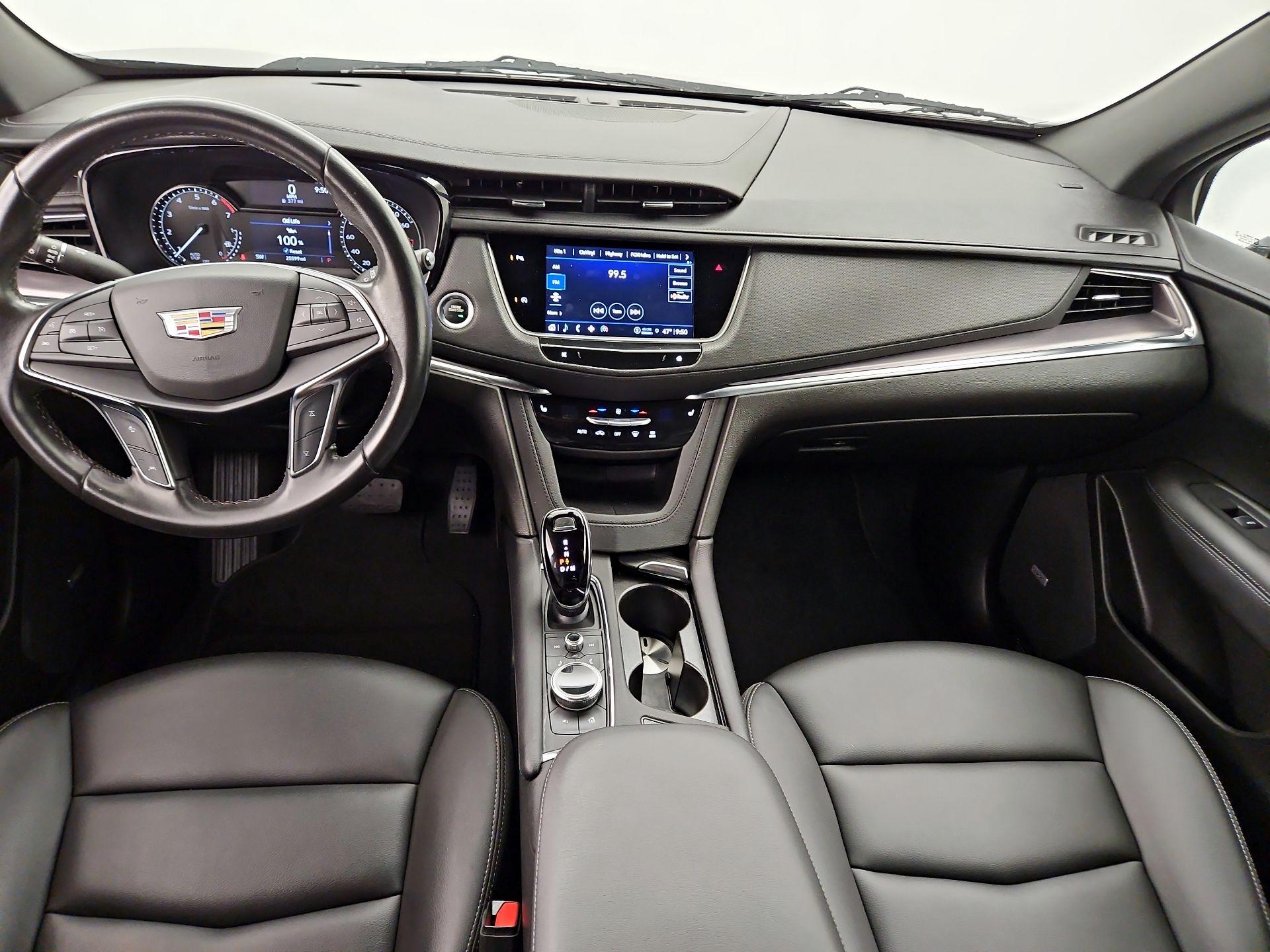 Thumbnail: 2022 Cadillac XT5 - 9