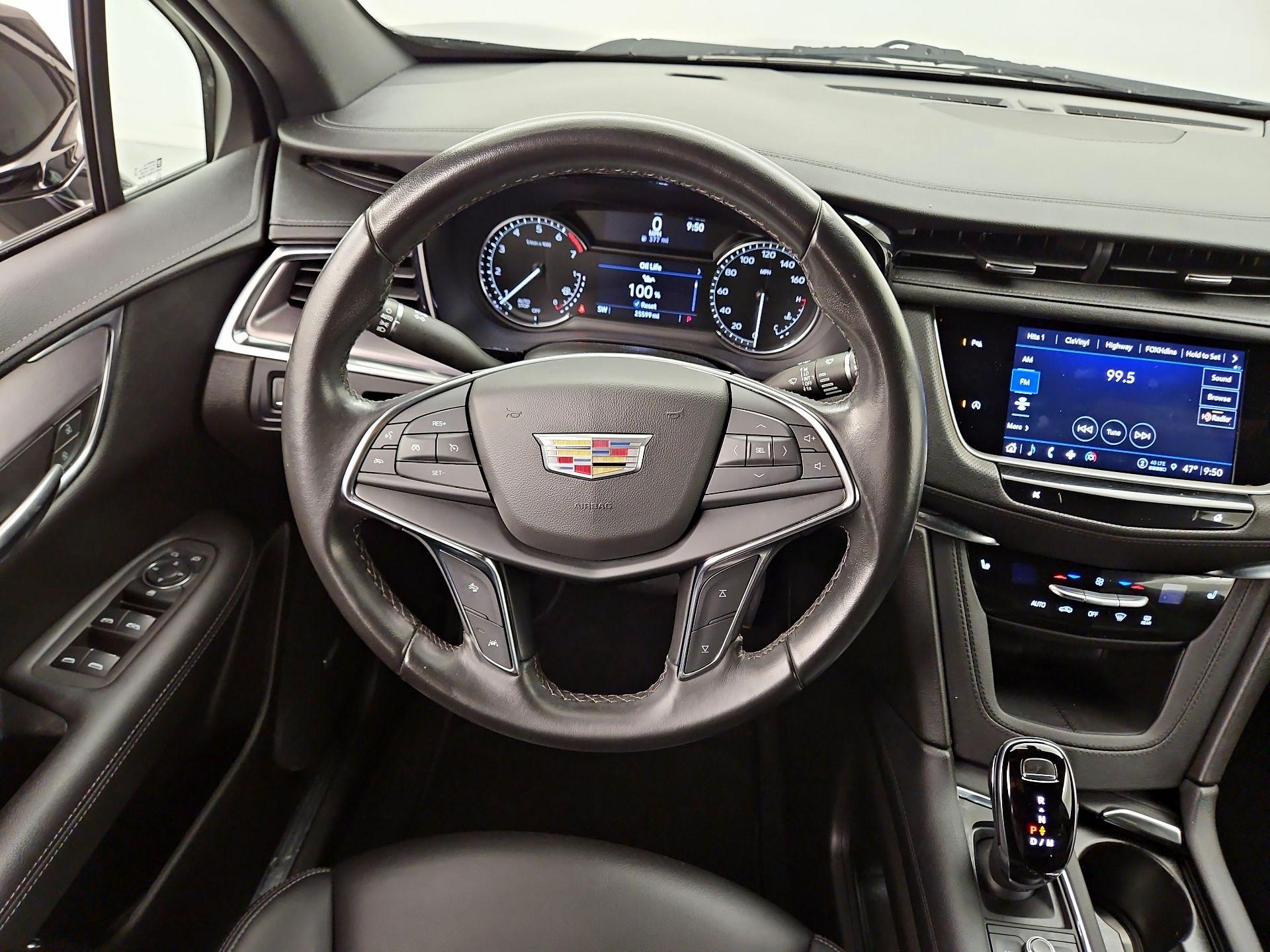 Thumbnail: 2022 Cadillac XT5 - 10