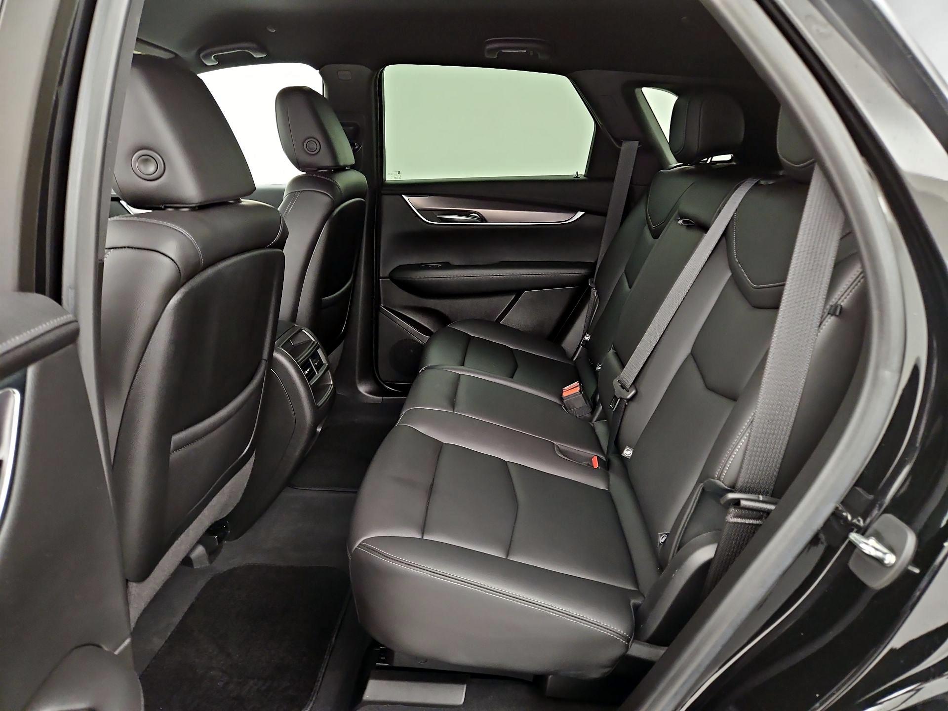 Thumbnail: 2022 Cadillac XT5 - 18