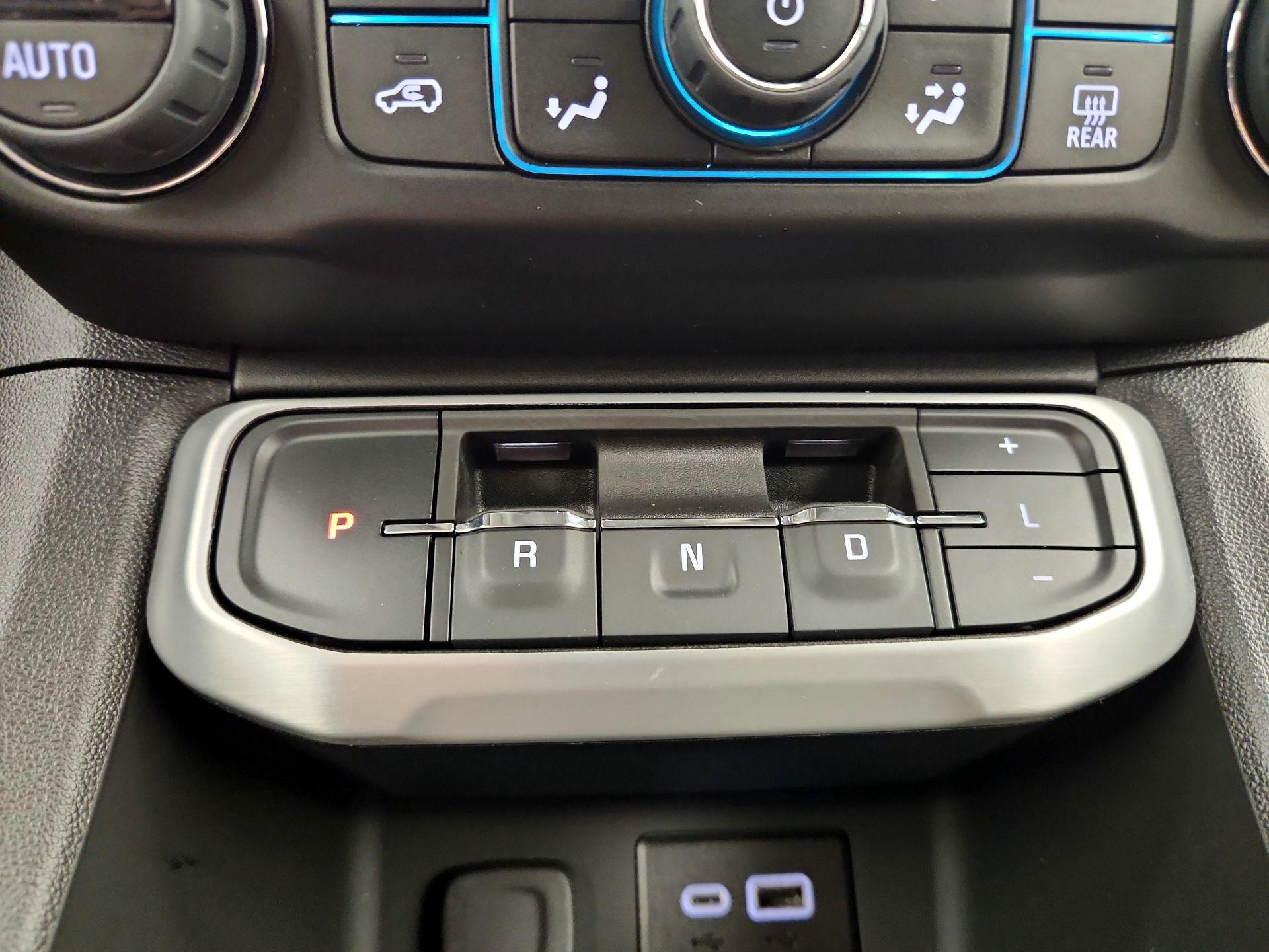 Thumbnail: 2023 GMC Acadia - 17