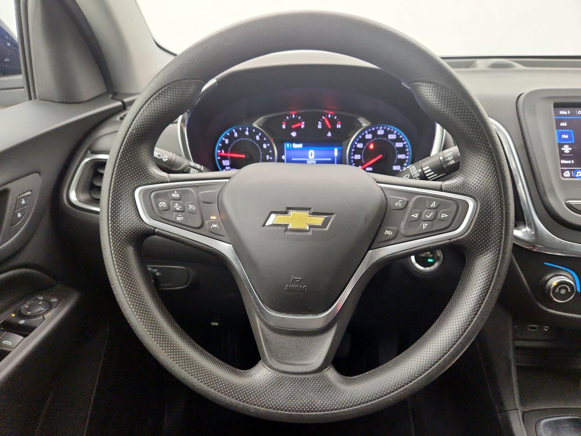 Thumbnail: 2022 Chevrolet Equinox - 10