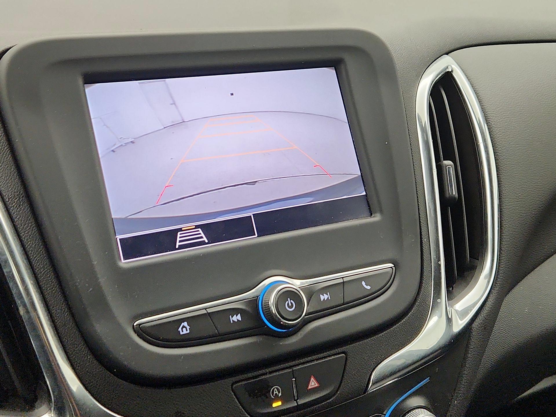 Thumbnail: 2022 Chevrolet Equinox - 14