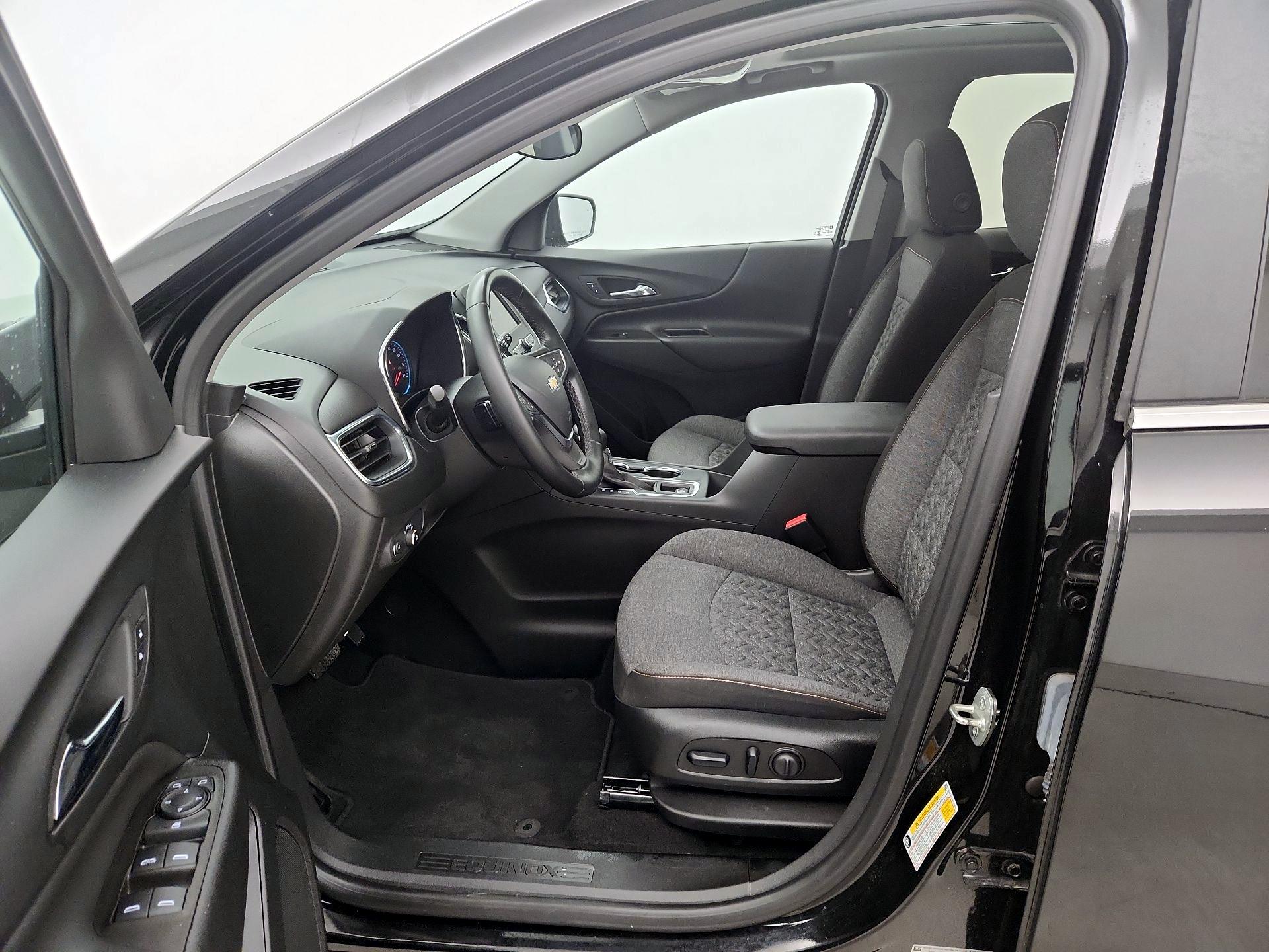 Thumbnail: 2023 Chevrolet Equinox - 11