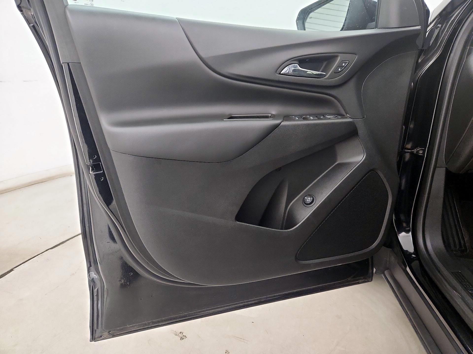 Thumbnail: 2023 Chevrolet Equinox - 12