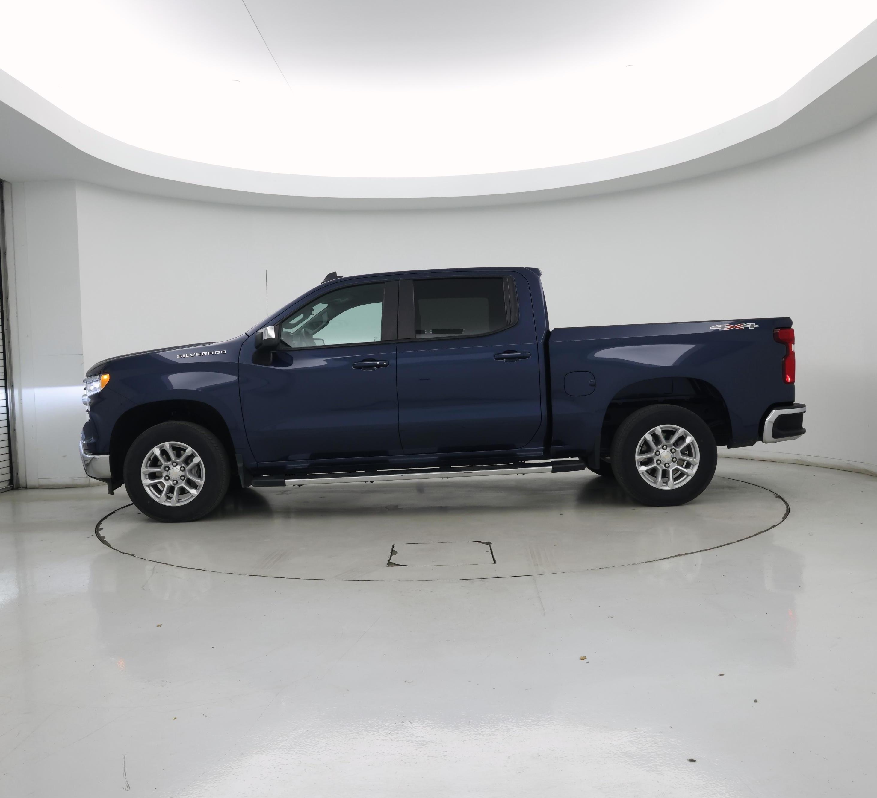 Thumbnail: 2023 Chevrolet Silverado 1500 - 3