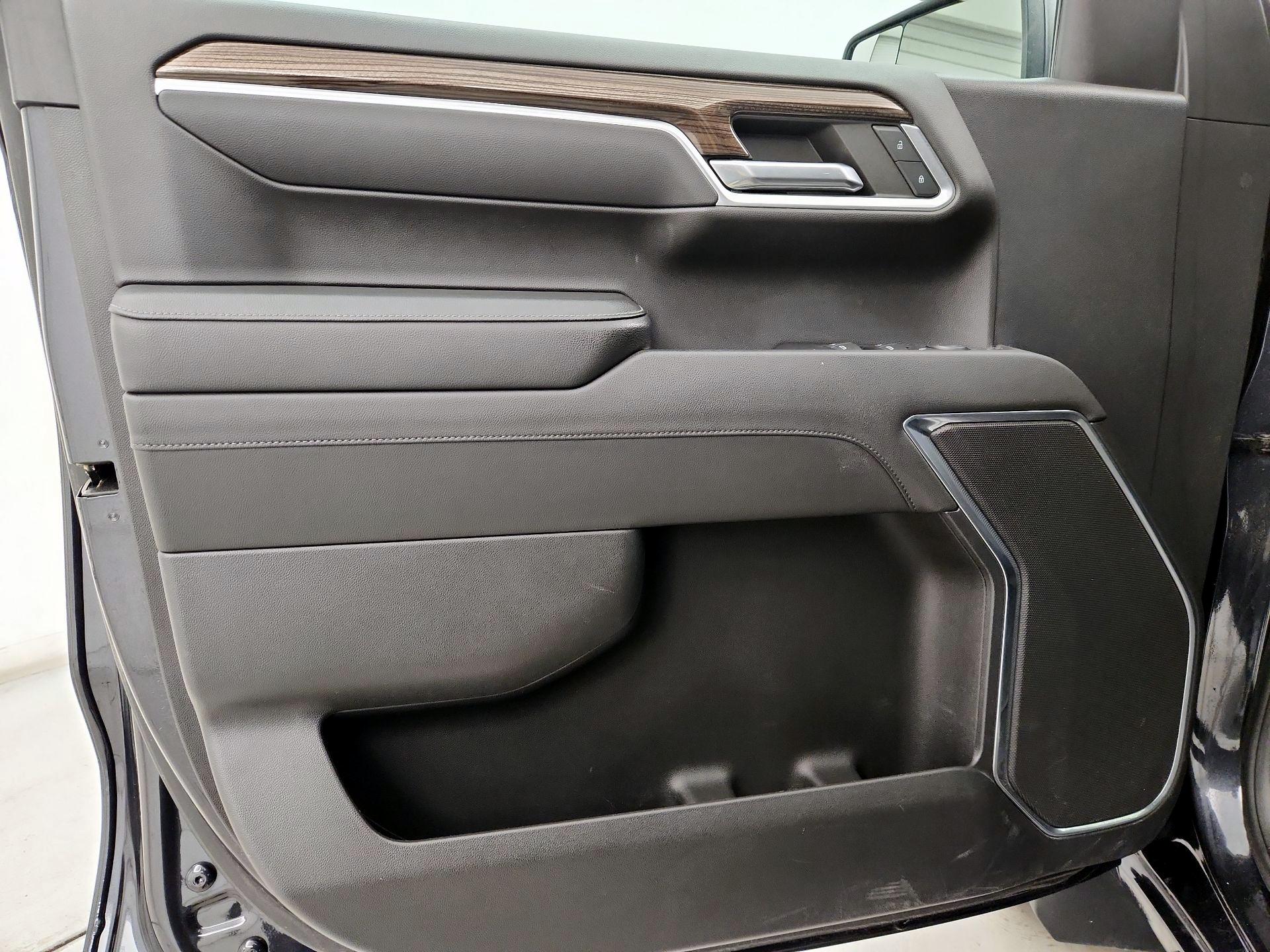 Thumbnail: 2022 Chevrolet Silverado 1500 - 12