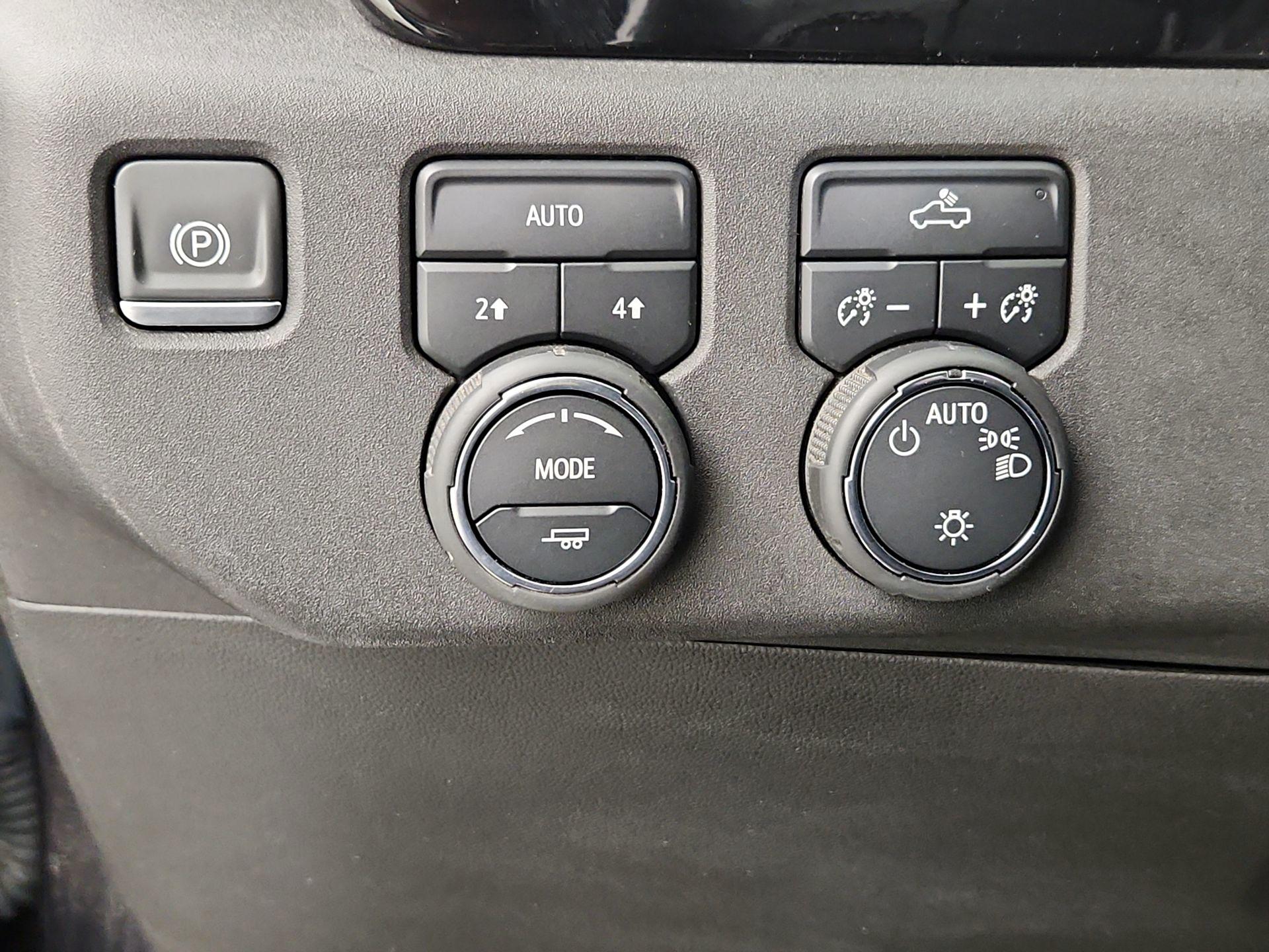 Thumbnail: 2022 Chevrolet Silverado 1500 - 13