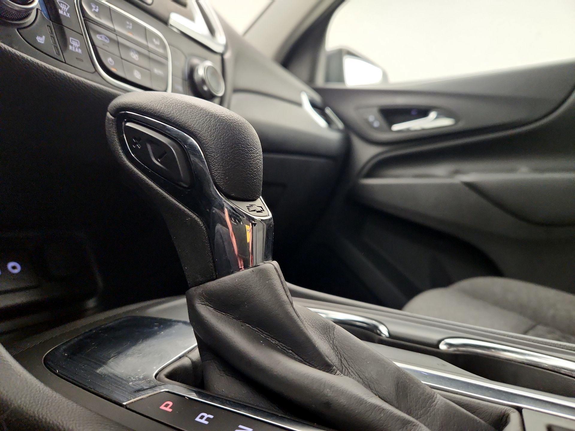 Thumbnail: 2022 Chevrolet Equinox - 17