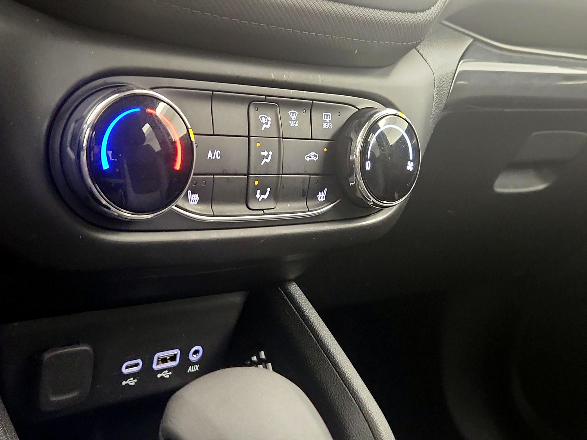 Thumbnail: 2022 Chevrolet TrailBlazer - 16