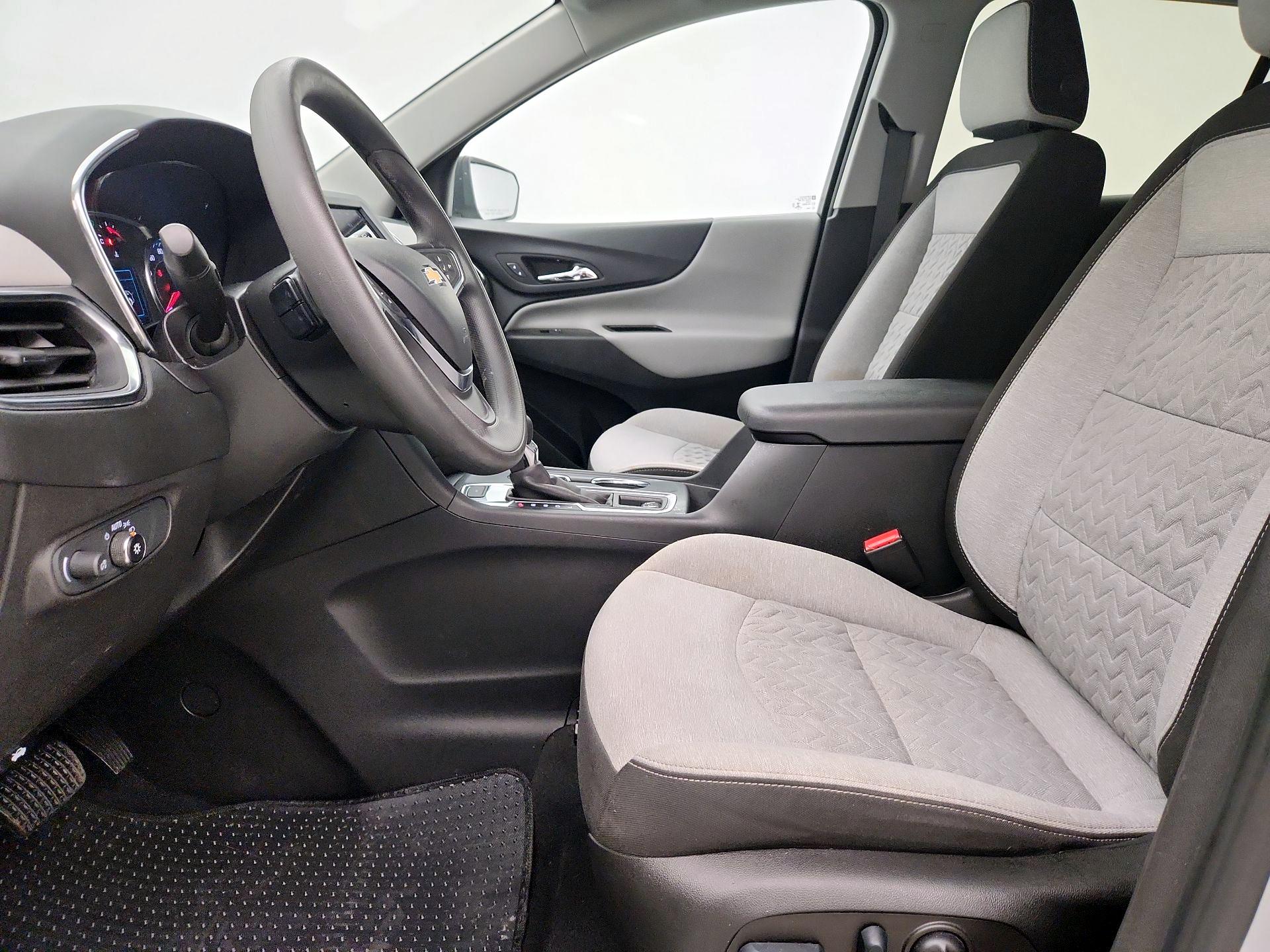 Thumbnail: 2022 Chevrolet Equinox - 11