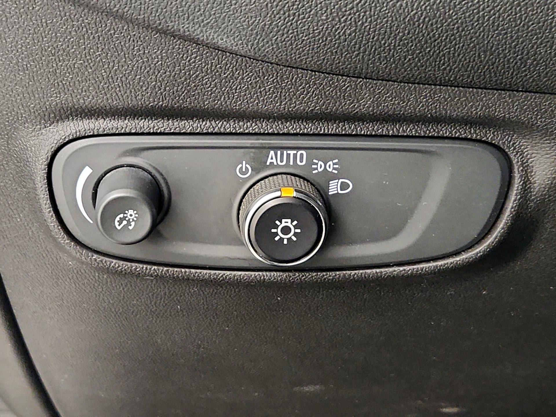 Thumbnail: 2022 Chevrolet Equinox - 13