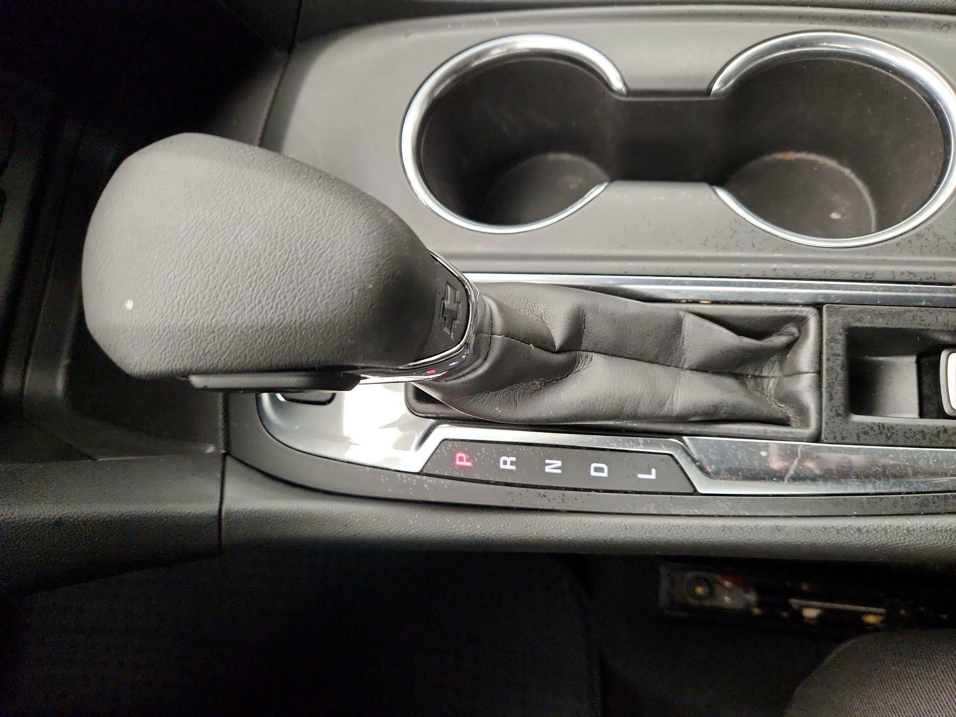 Thumbnail: 2022 Chevrolet Equinox - 17