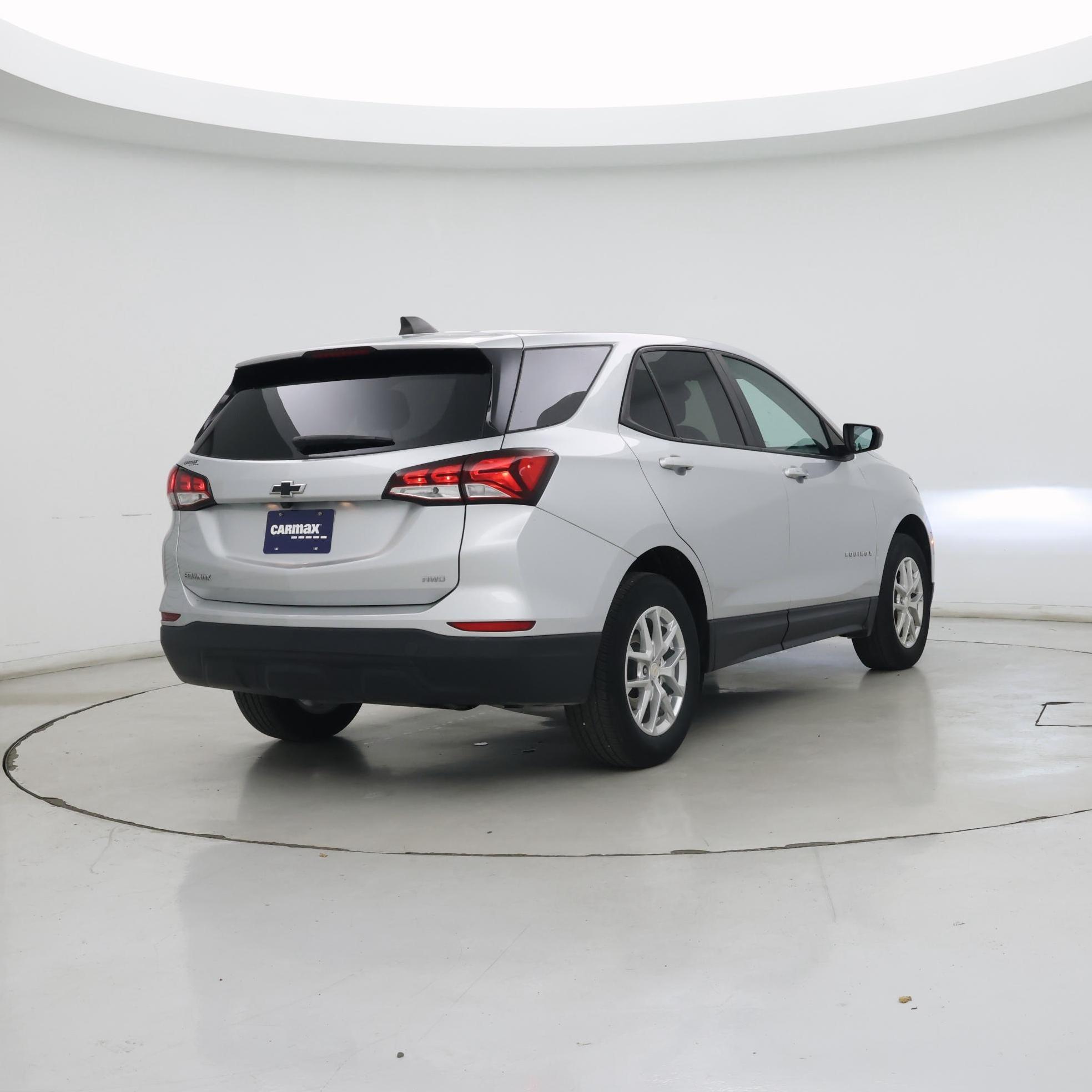 Thumbnail: 2022 Chevrolet Equinox - 8