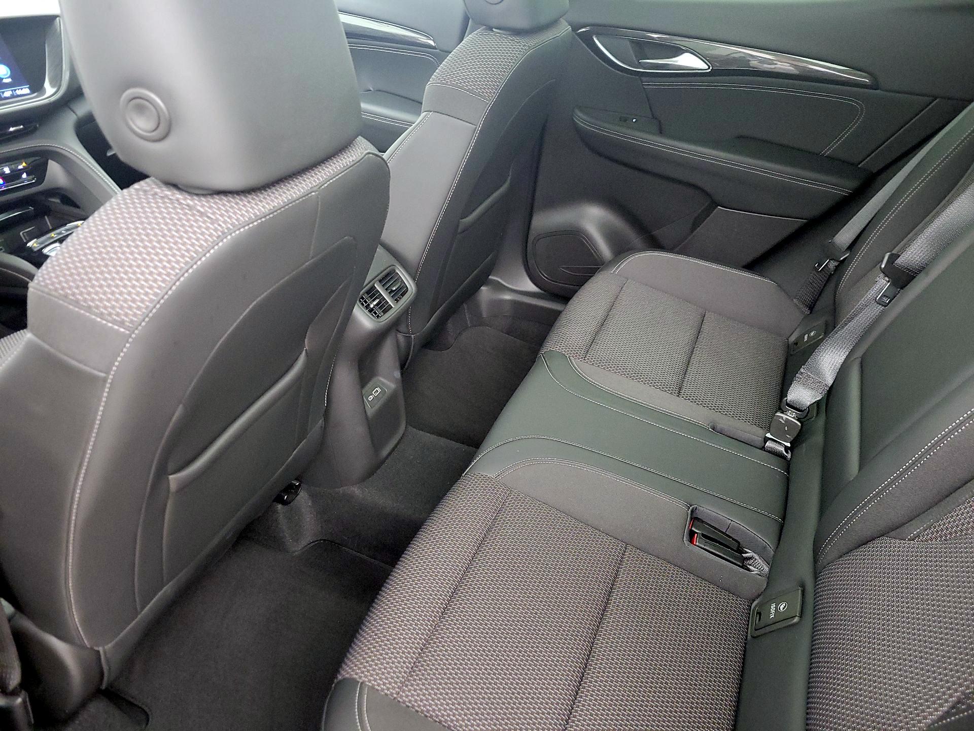 Thumbnail: 2022 Buick Envision - 20