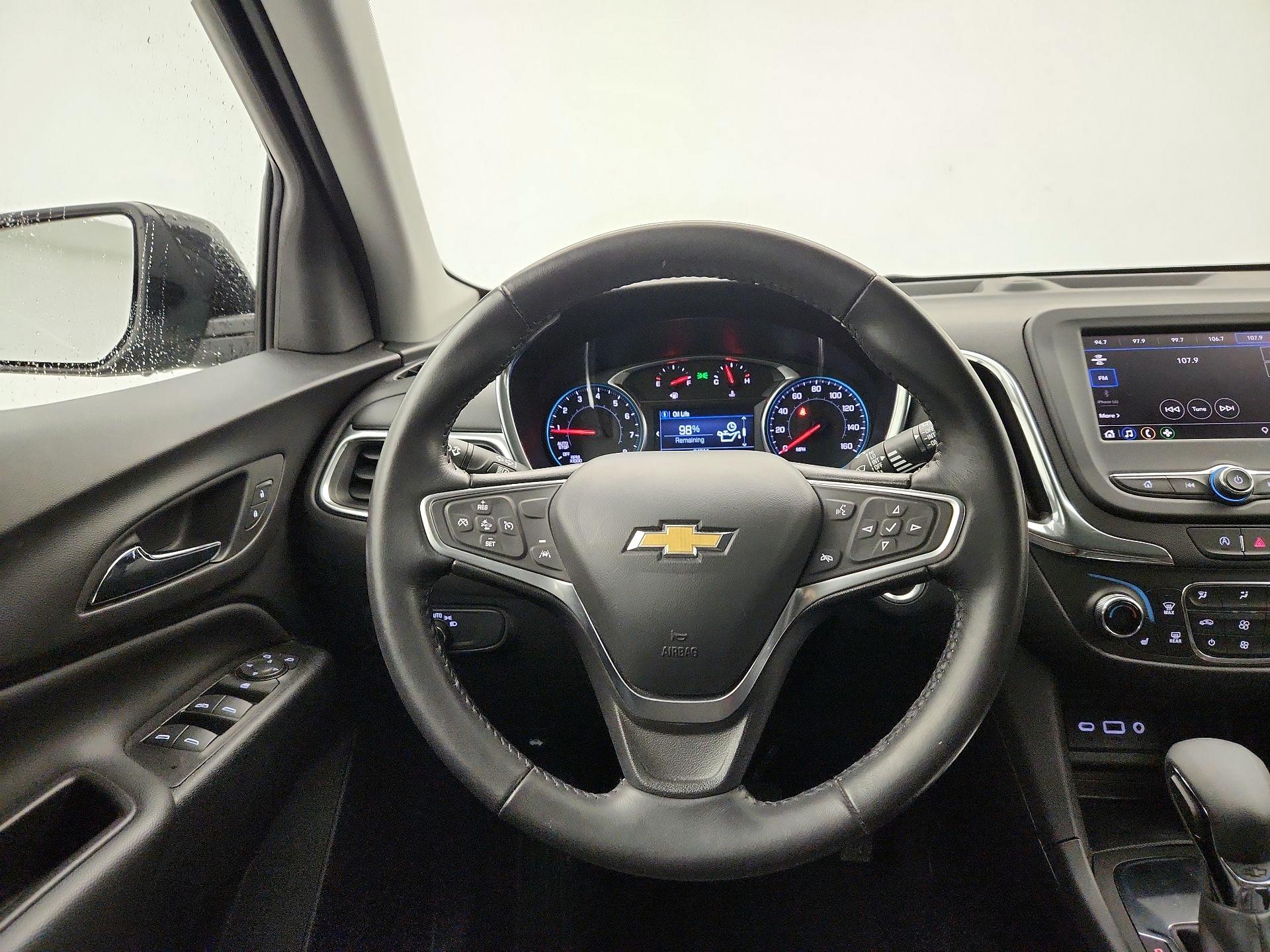 Thumbnail: 2022 Chevrolet Equinox - 10