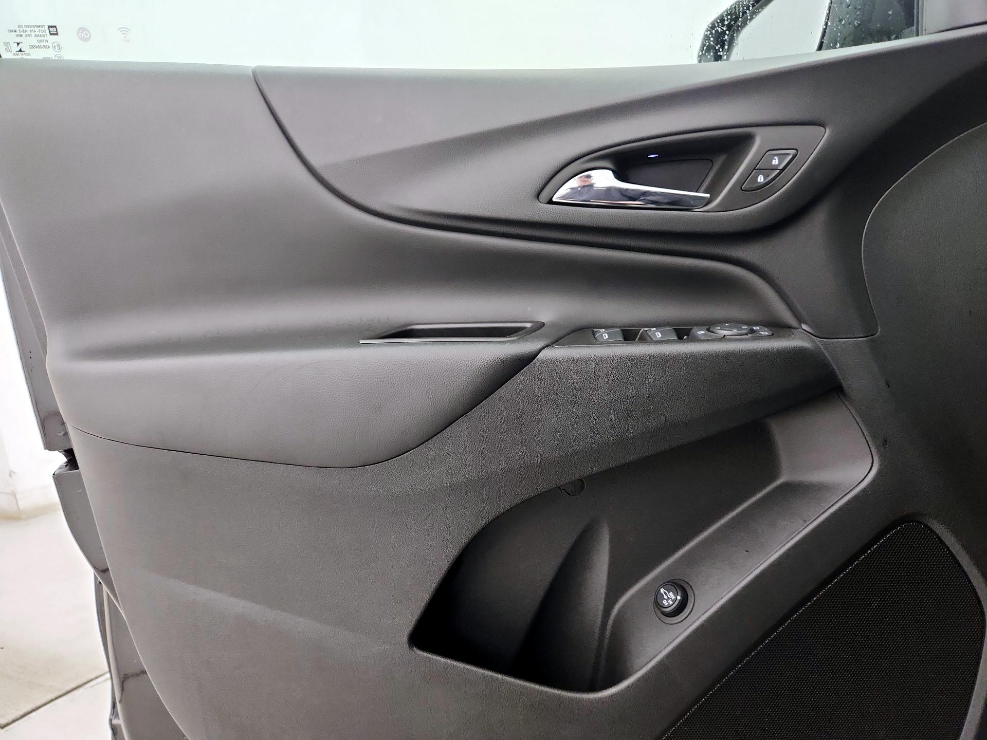 Thumbnail: 2022 Chevrolet Equinox - 12