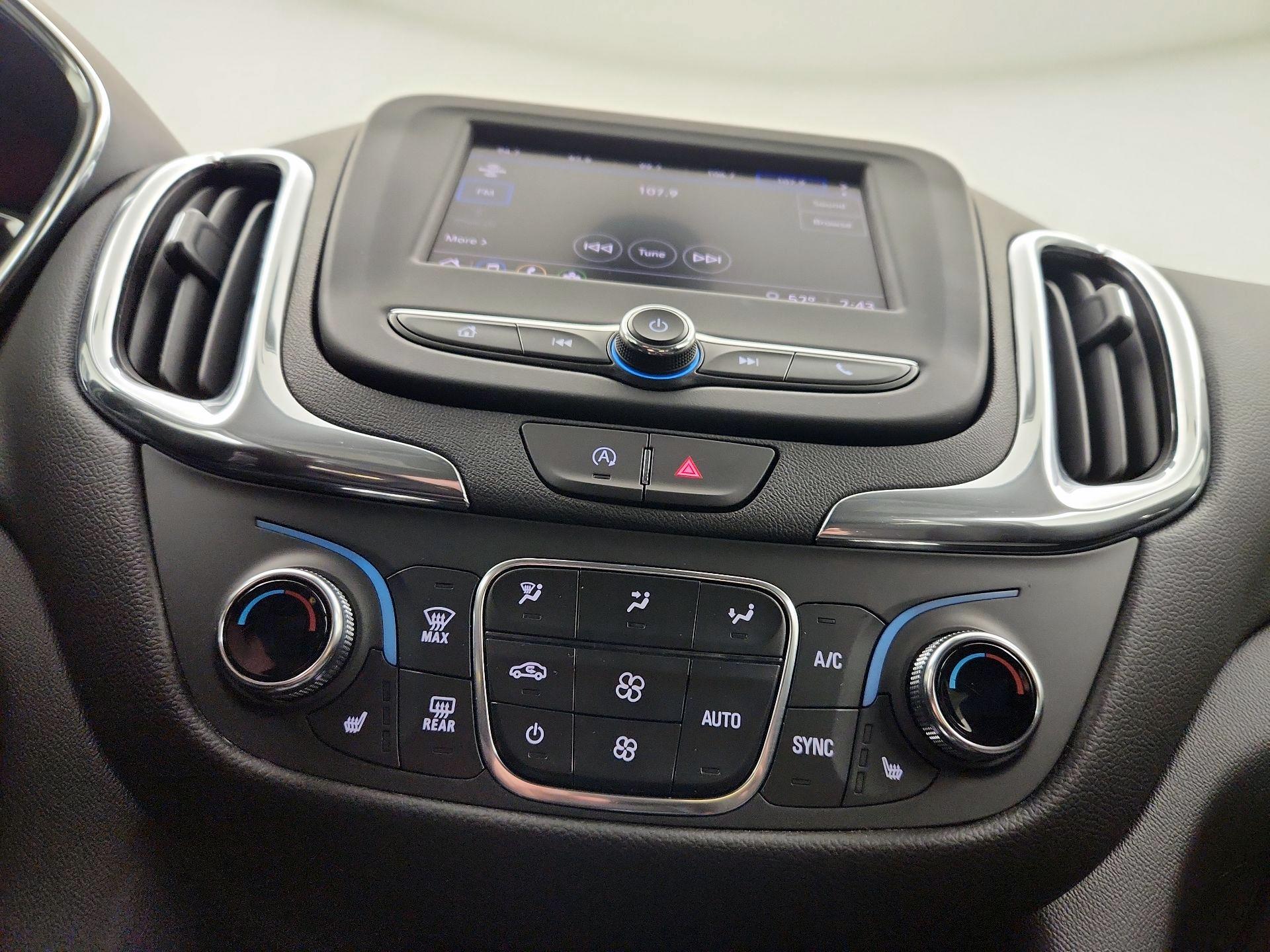 Thumbnail: 2022 Chevrolet Equinox - 16