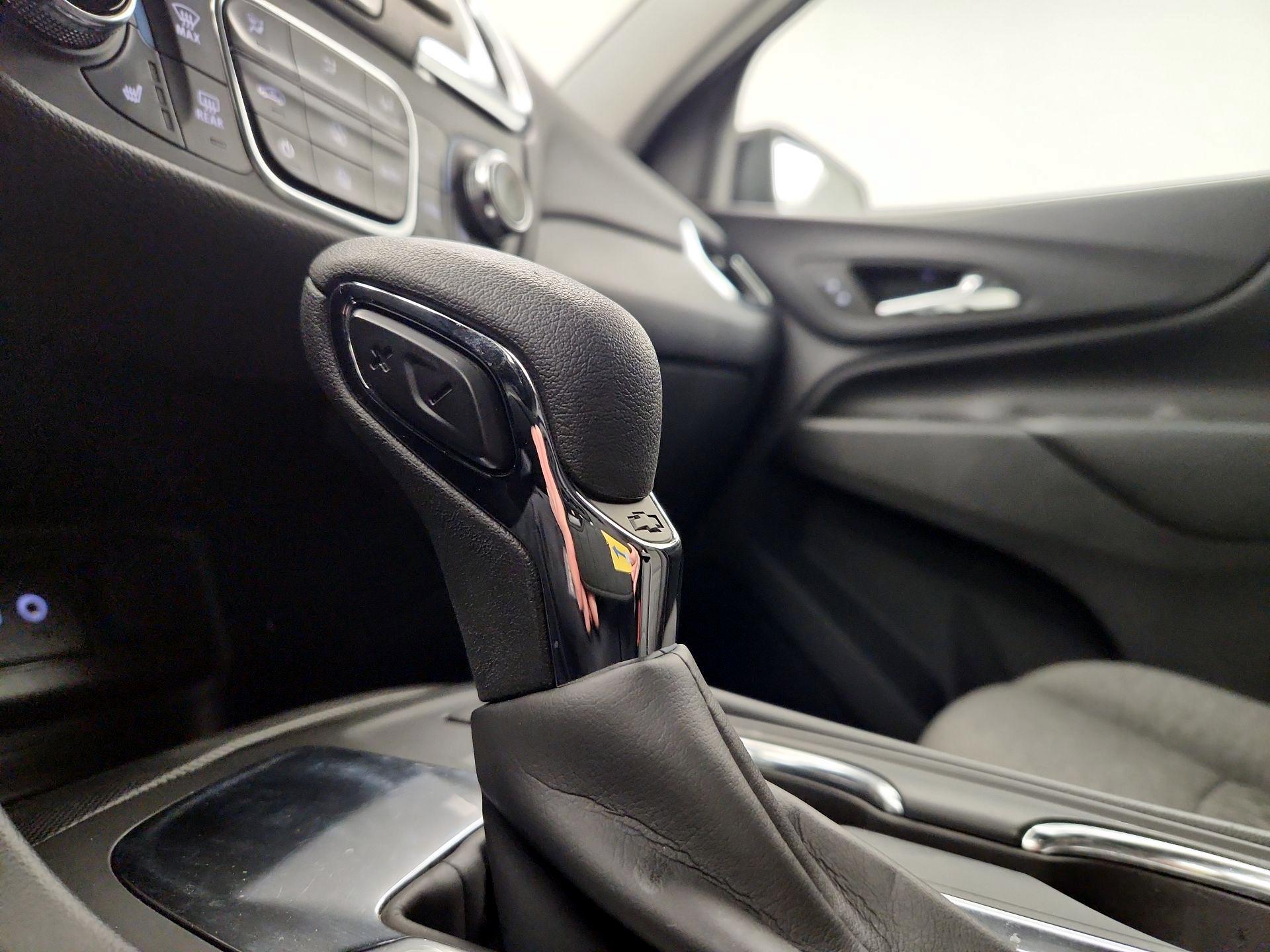 Thumbnail: 2022 Chevrolet Equinox - 17