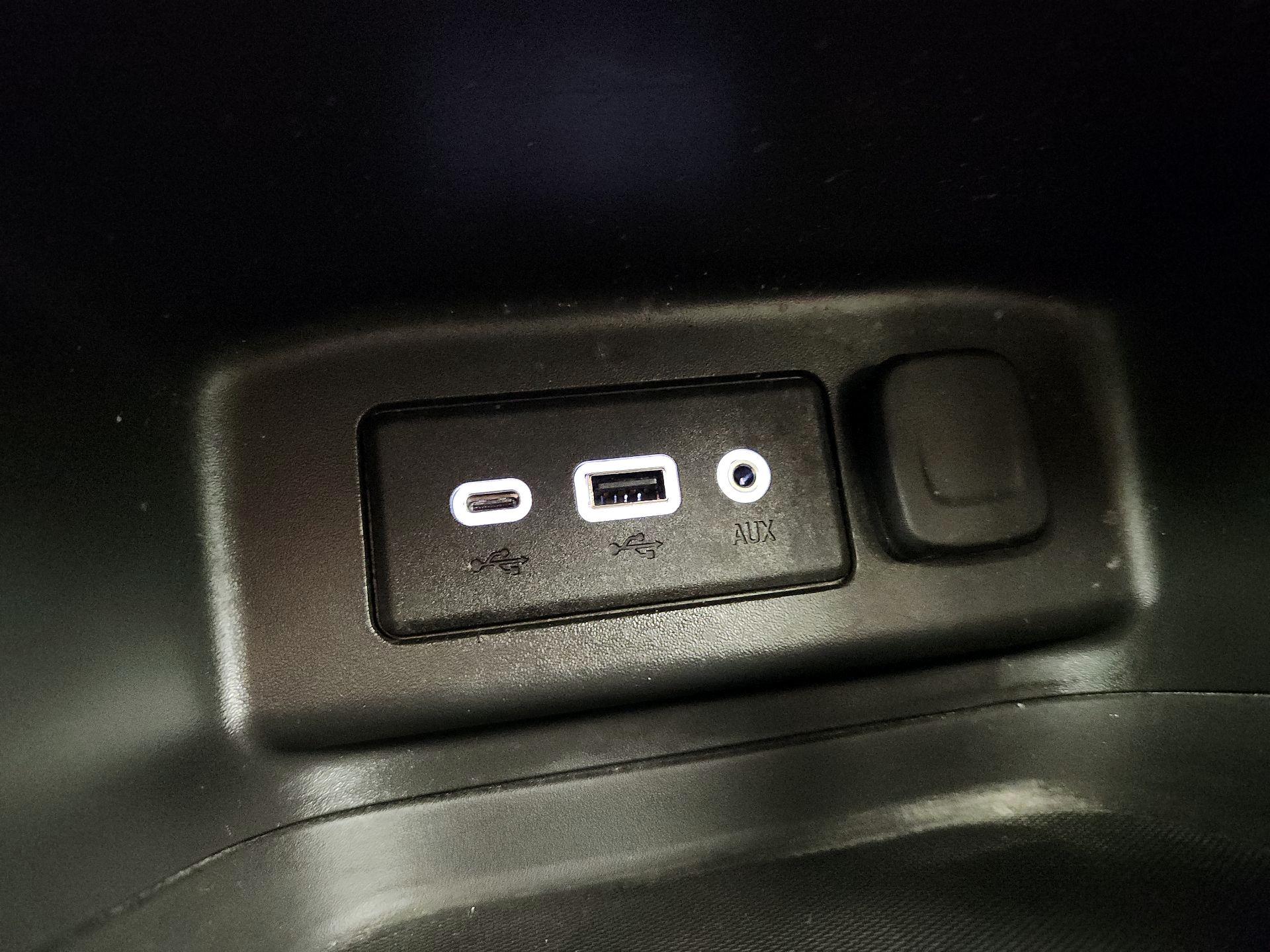 Thumbnail: 2022 Chevrolet Equinox - 18