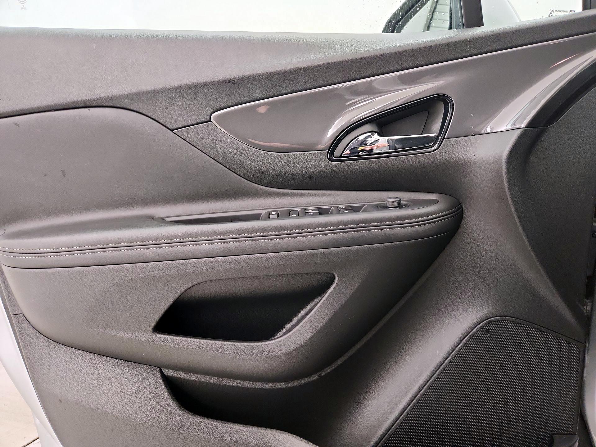 Thumbnail: 2022 Buick Encore - 12