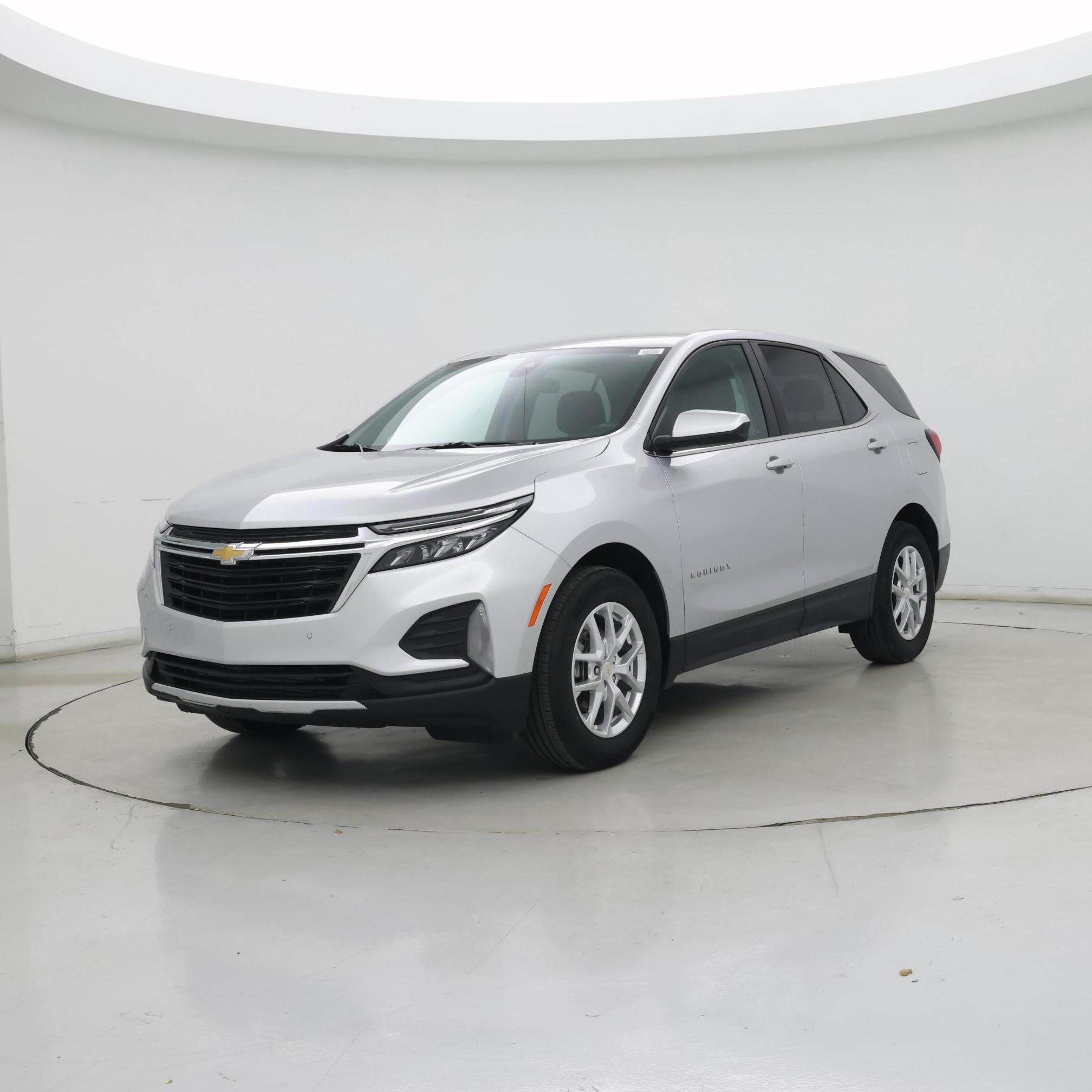 Thumbnail: 2022 Chevrolet Equinox - 4