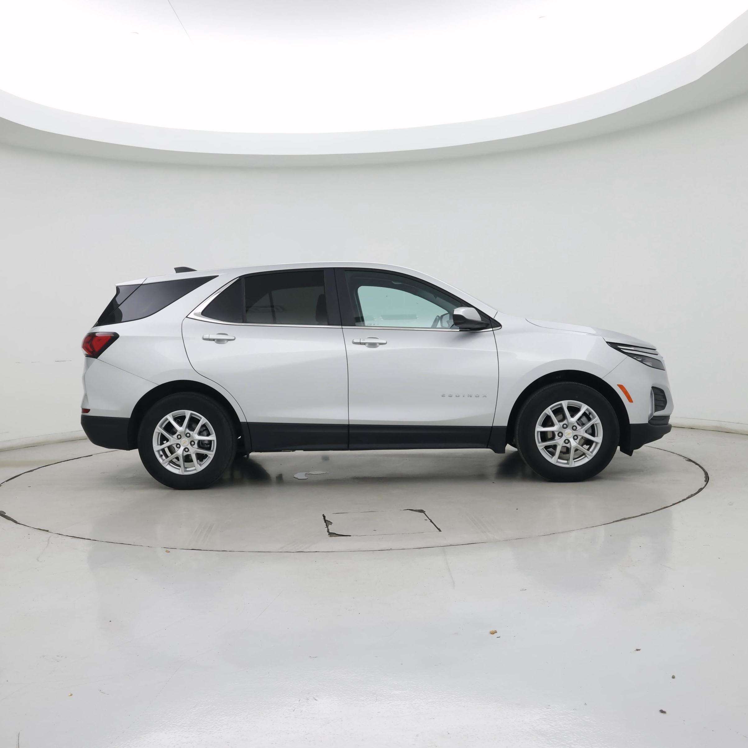 Thumbnail: 2022 Chevrolet Equinox - 7